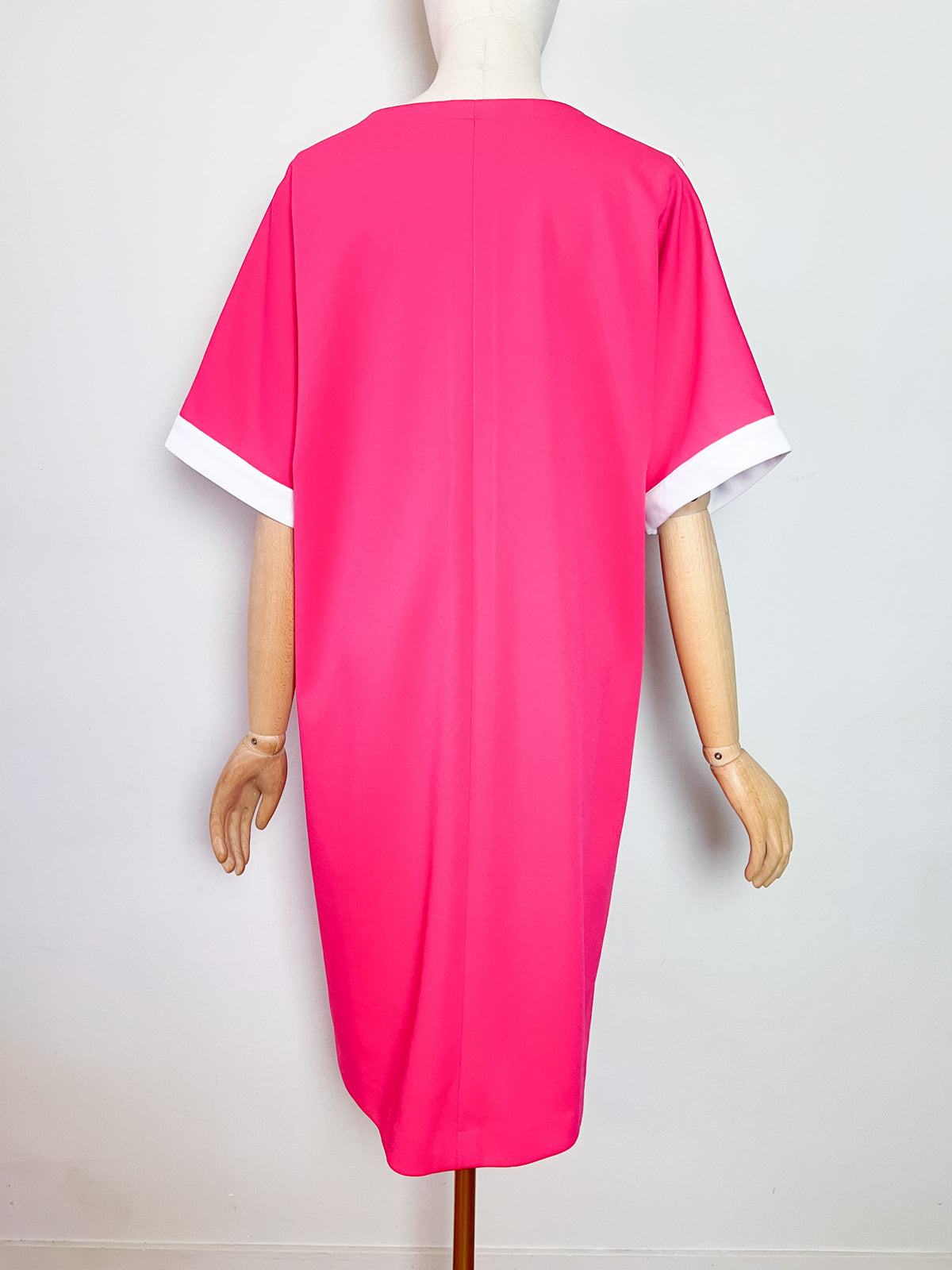 Robe chasuble vintage années 70 rose fuchsia & blanche Febvay – Fabriquée en France -T42/44