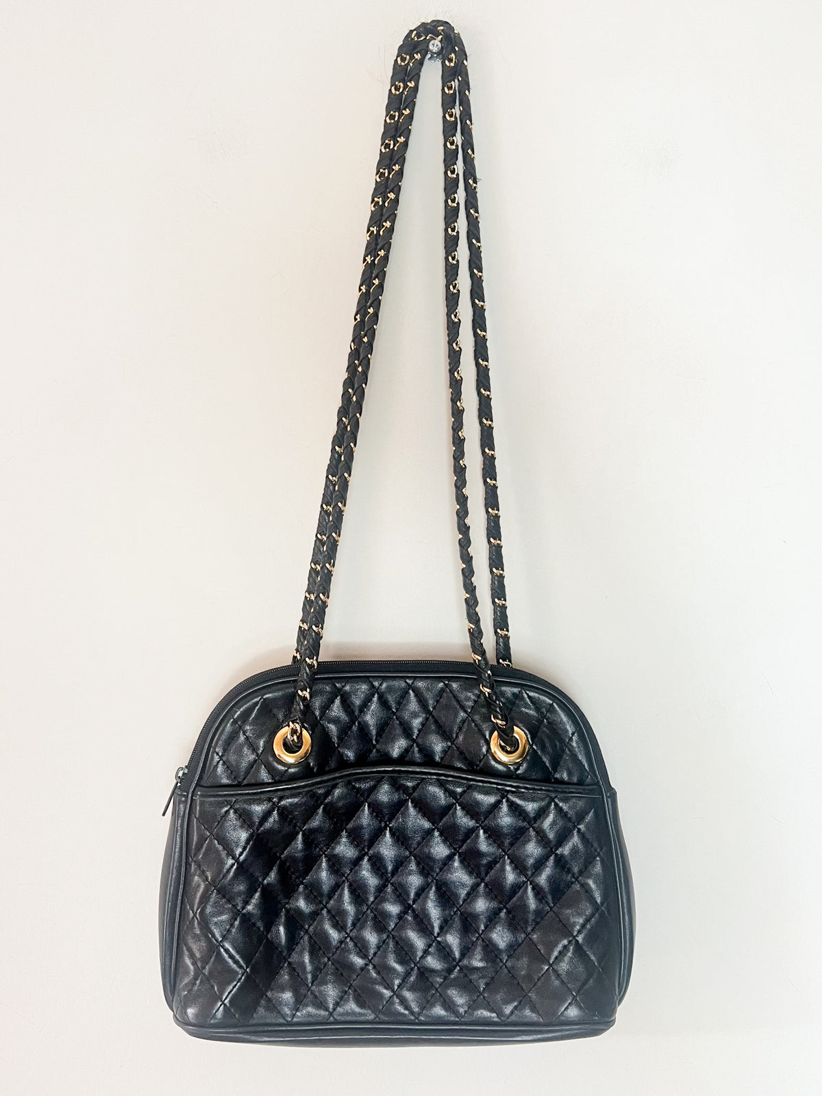 Sac porté épaule vintage années 80 90 matelassé noir à chaîne dorée