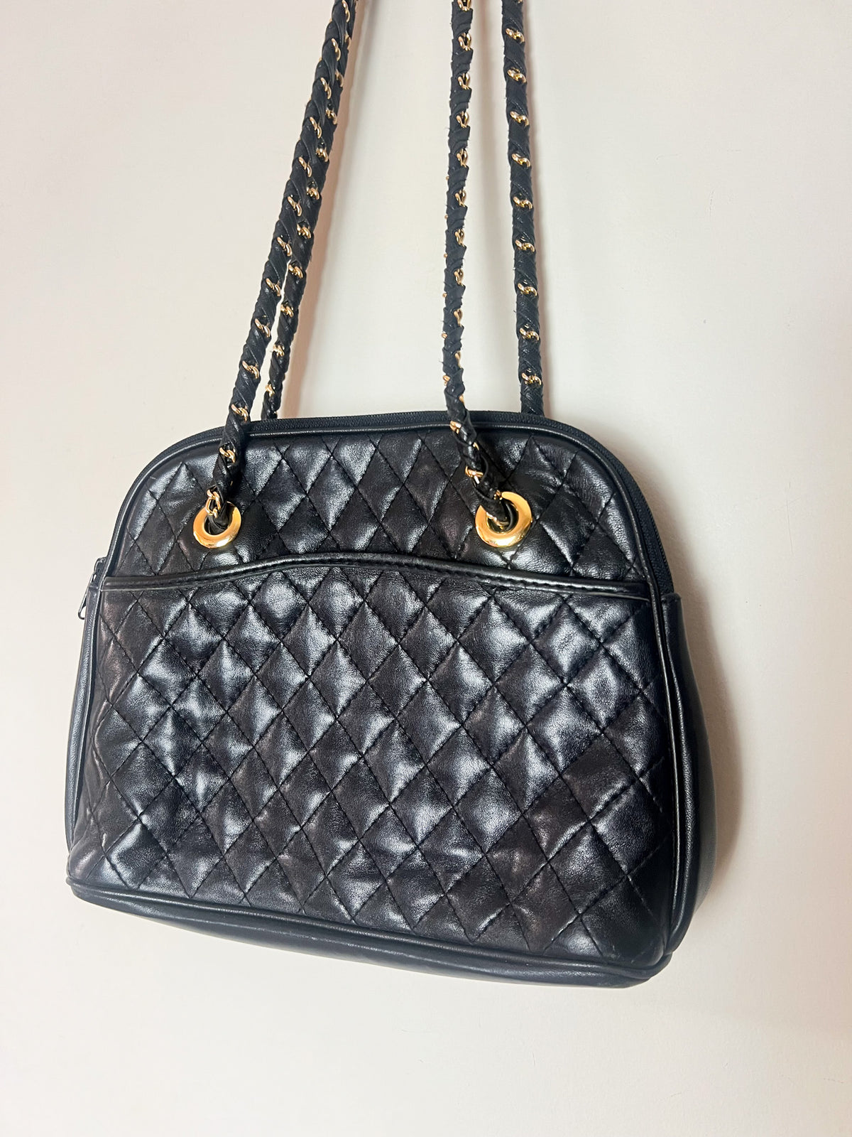Sac porté épaule vintage années 80 90 matelassé noir à chaîne dorée