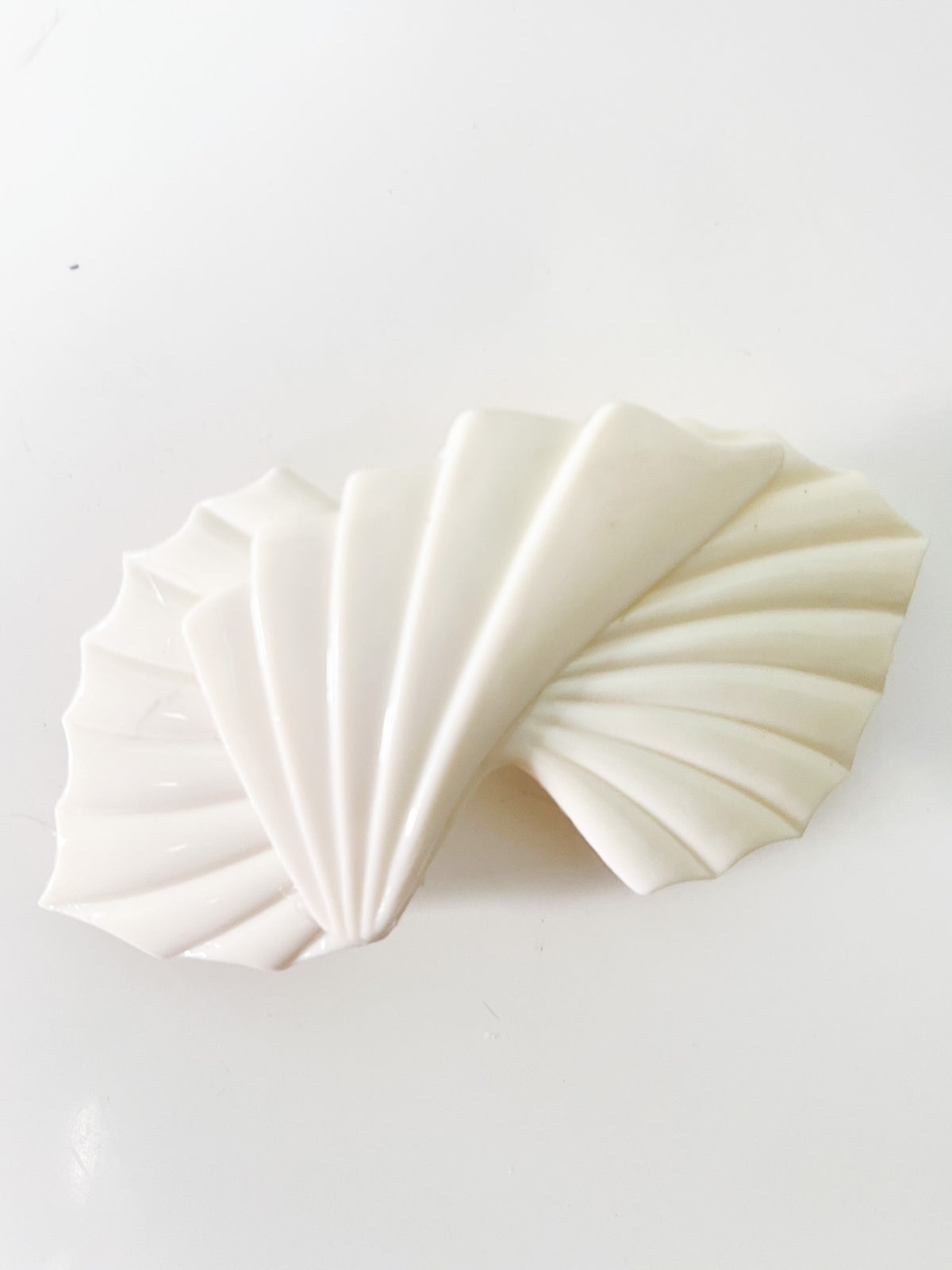 Barrette cheveux maxi vintage 80s blanche motif éventail