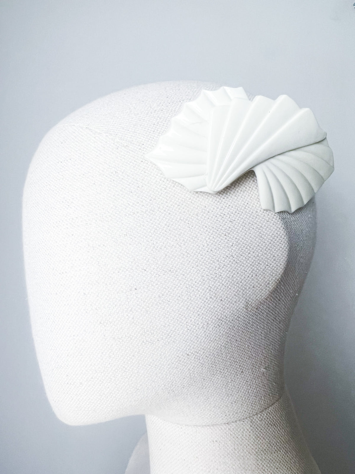 Barrette cheveux maxi vintage 80s blanche motif éventail