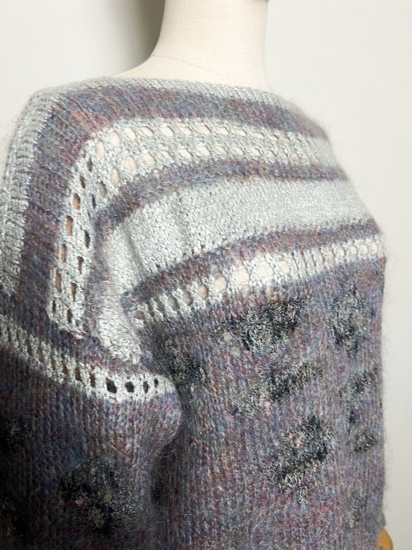 Pull Vintage Tricoté Main - Angora, Mohair, Laine - Bleu Gris Mauve et scintillant T 38/40