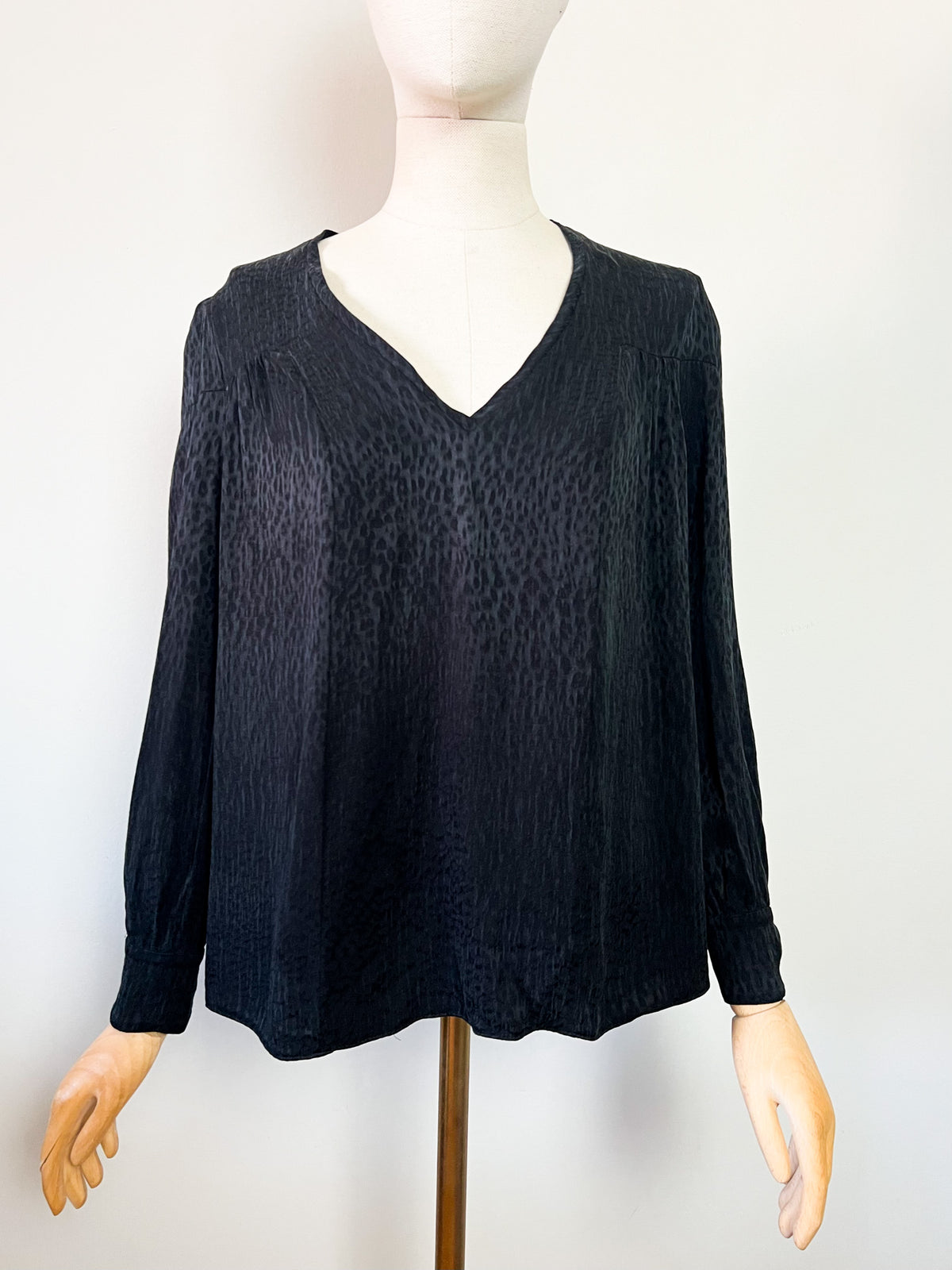 Blouse fluide noire motif reptile ba&sh modèle Liz T. 1 (S/M)