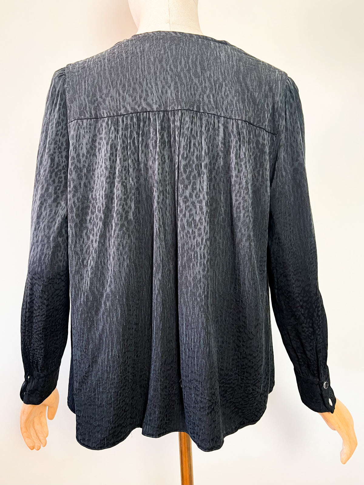 Blouse fluide noire motif reptile ba&sh modèle Liz T. 1 (S/M)