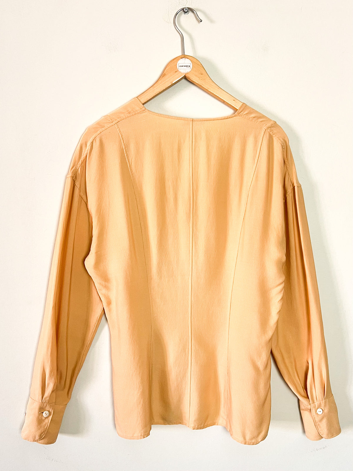 Blouse minimaliste Jil Sander + en crêpe beige T. 38