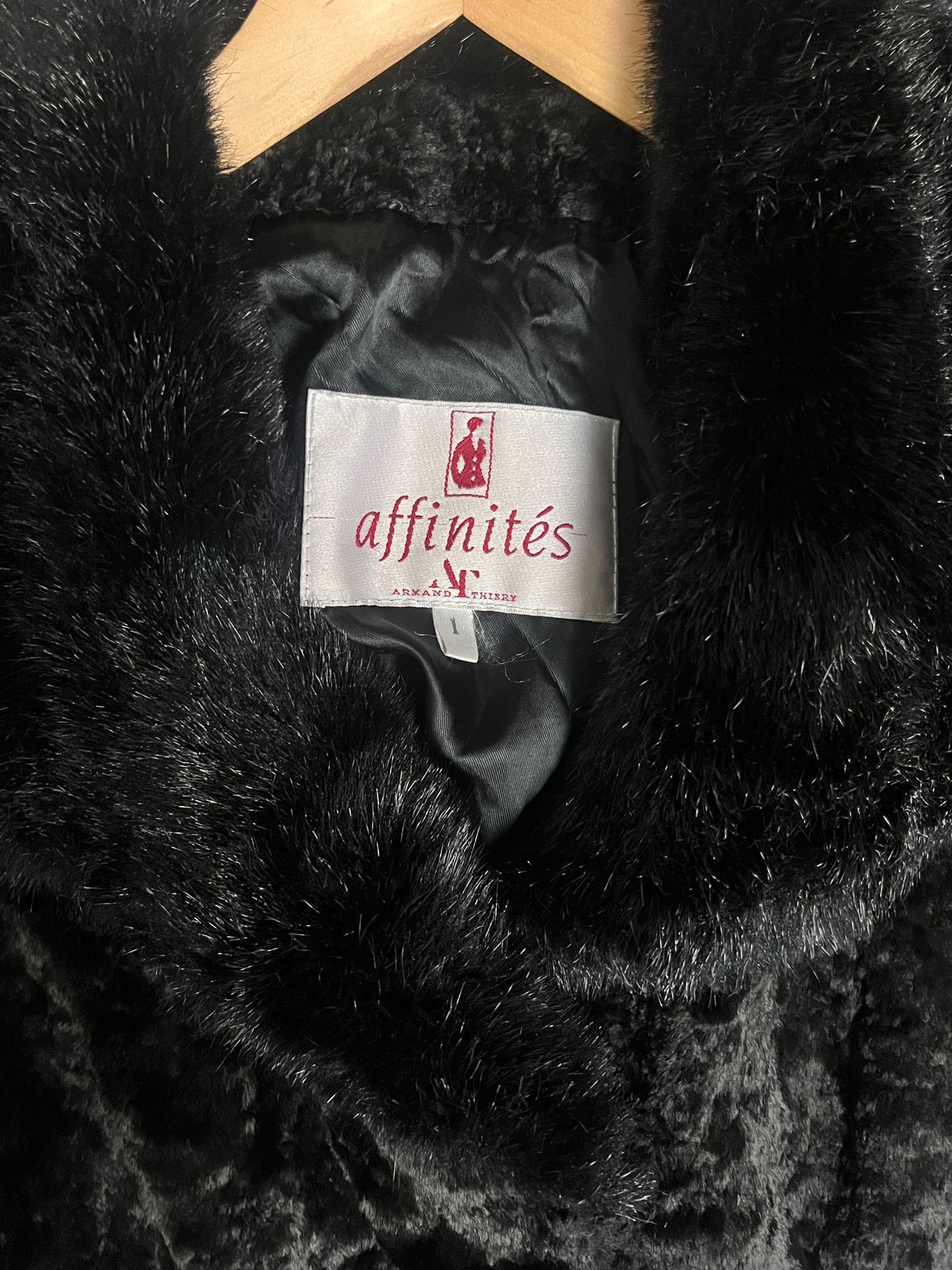 Manteau Vintage Années 80 90 Fausse Fourrure Astrakan Noir - Col/Poignets fausse fourrure poils plus Longs -T36/38