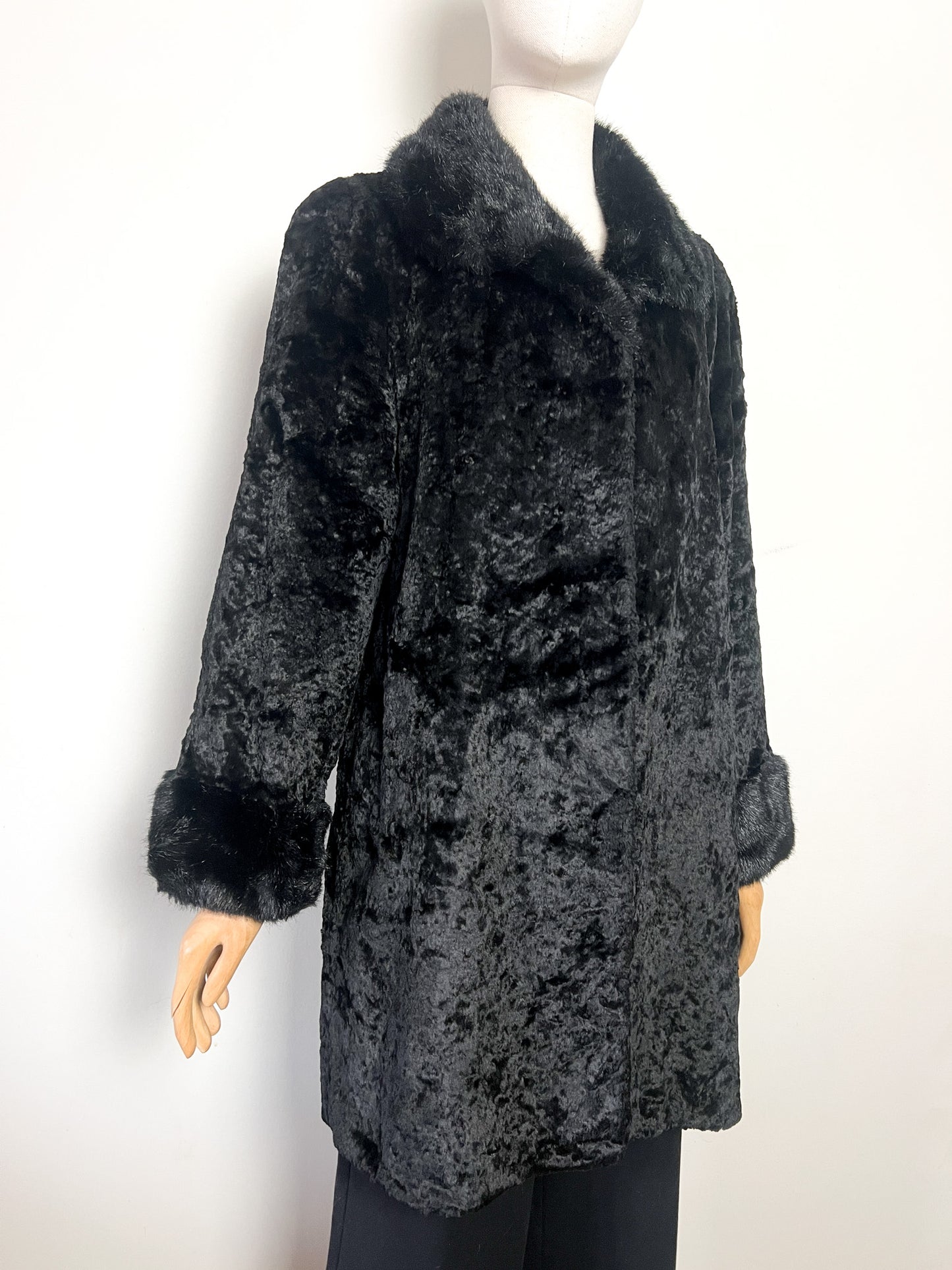 Manteau Vintage Années 80 90 Fausse Fourrure Astrakan Noir - Col/Poignets fausse fourrure poils plus Longs -T36/38