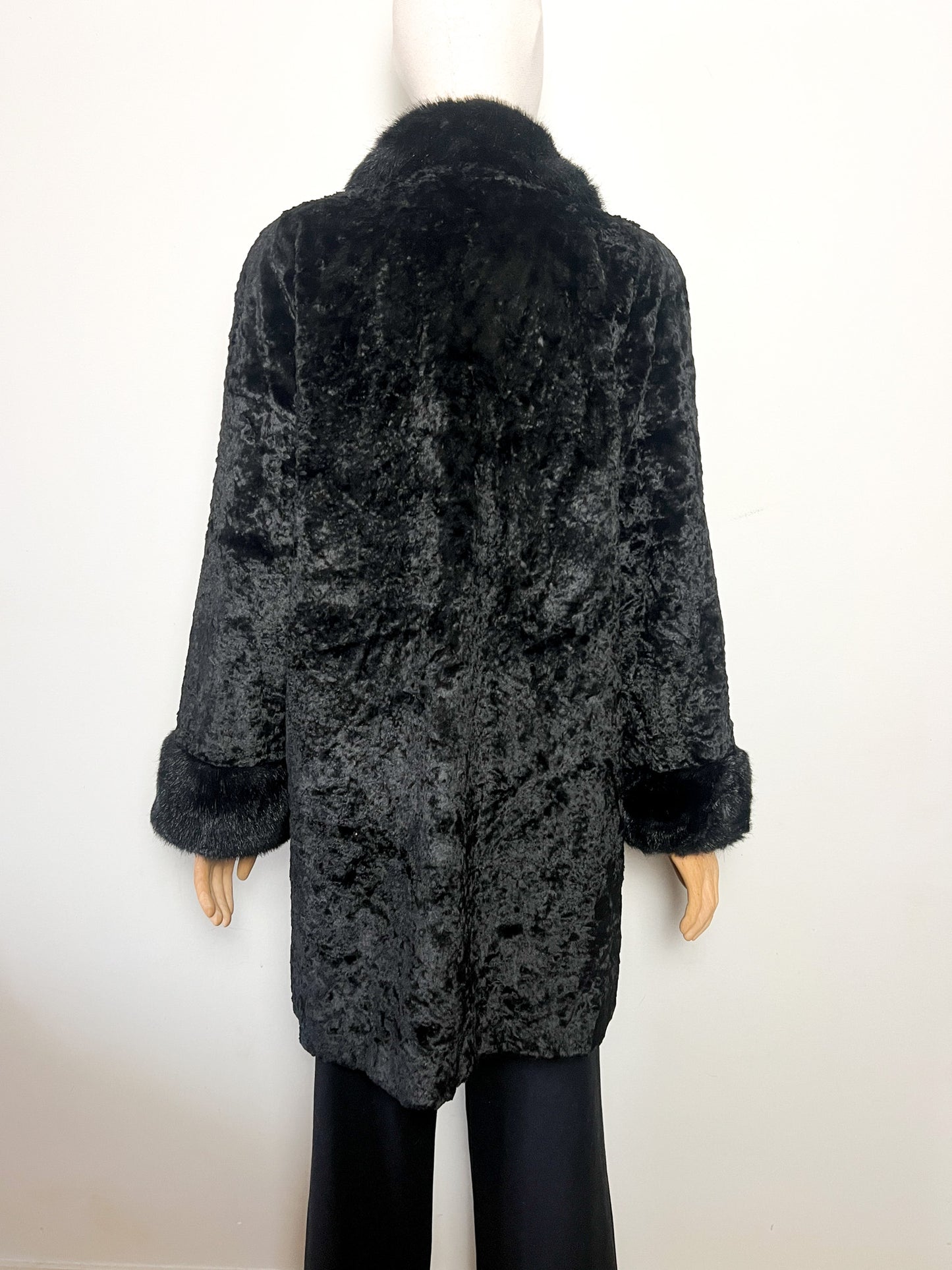 Manteau Vintage Années 80 90 Fausse Fourrure Astrakan Noir - Col/Poignets fausse fourrure poils plus Longs -T36/38