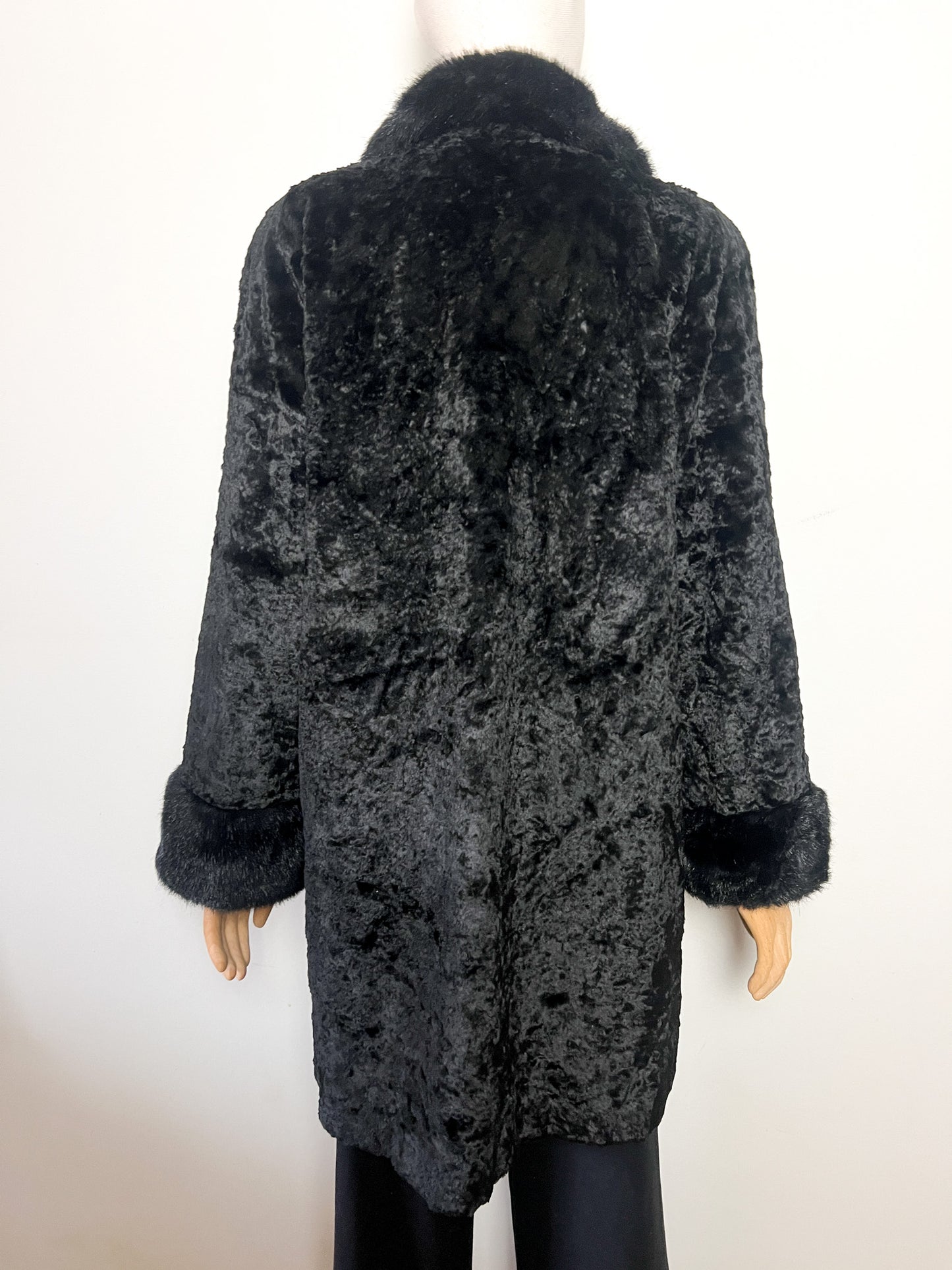 Manteau Vintage Années 80 90 Fausse Fourrure Astrakan Noir - Col/Poignets fausse fourrure poils plus Longs -T36/38