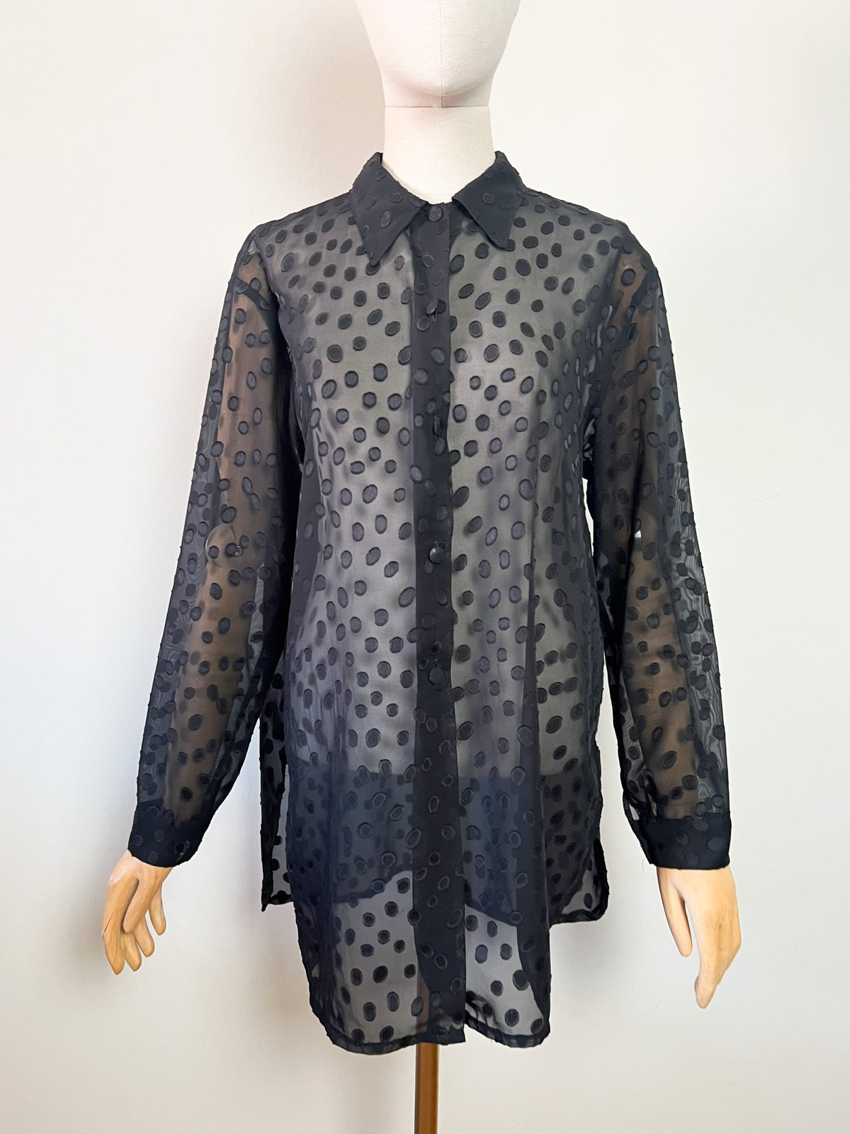 Chemisier long tunique voile transparent noir motifs relief Vintage années 90 T. 42/44