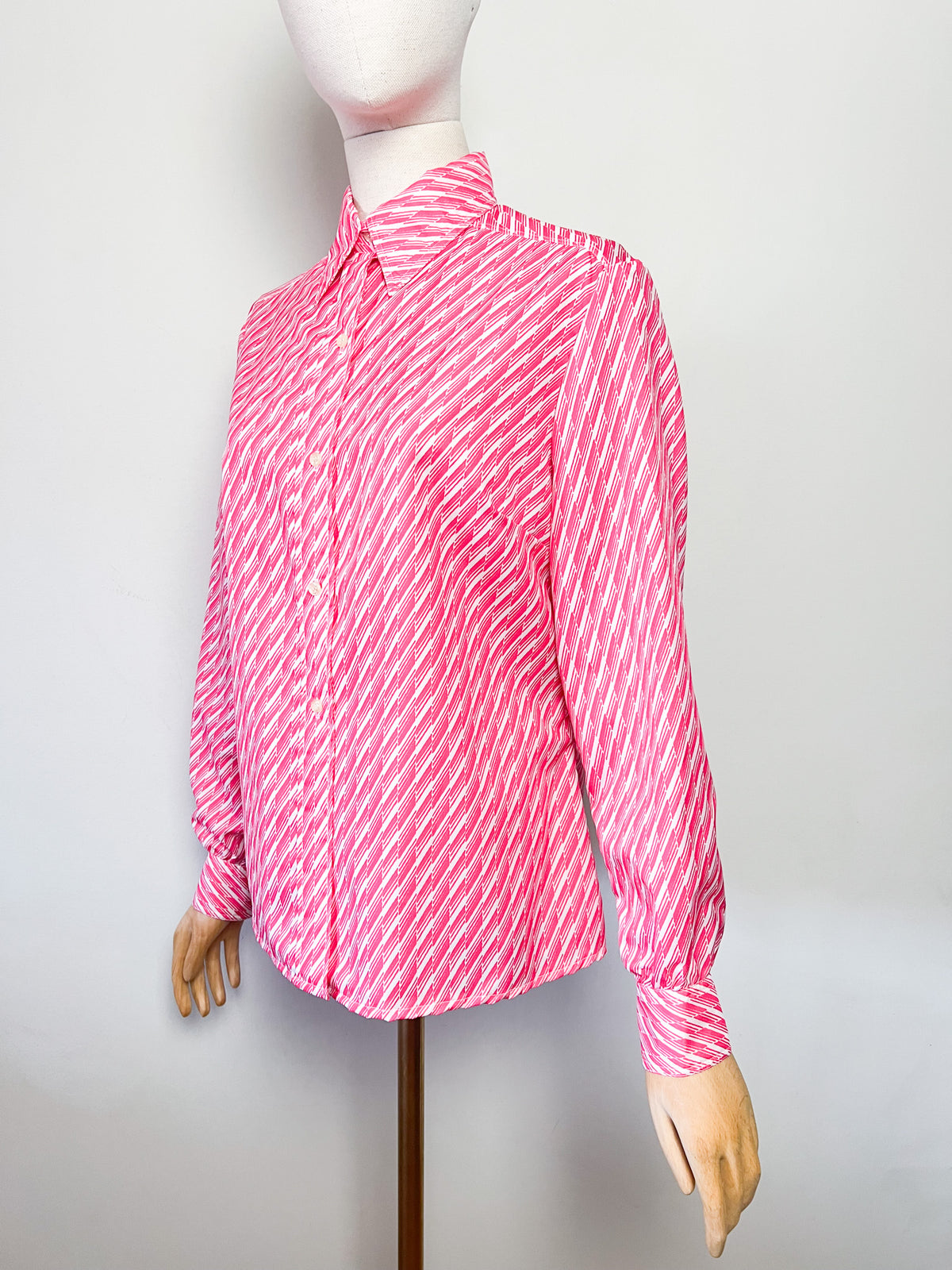 Chemisier vintage 70s imprimé graphique rose fuchsia T. 40 / 42