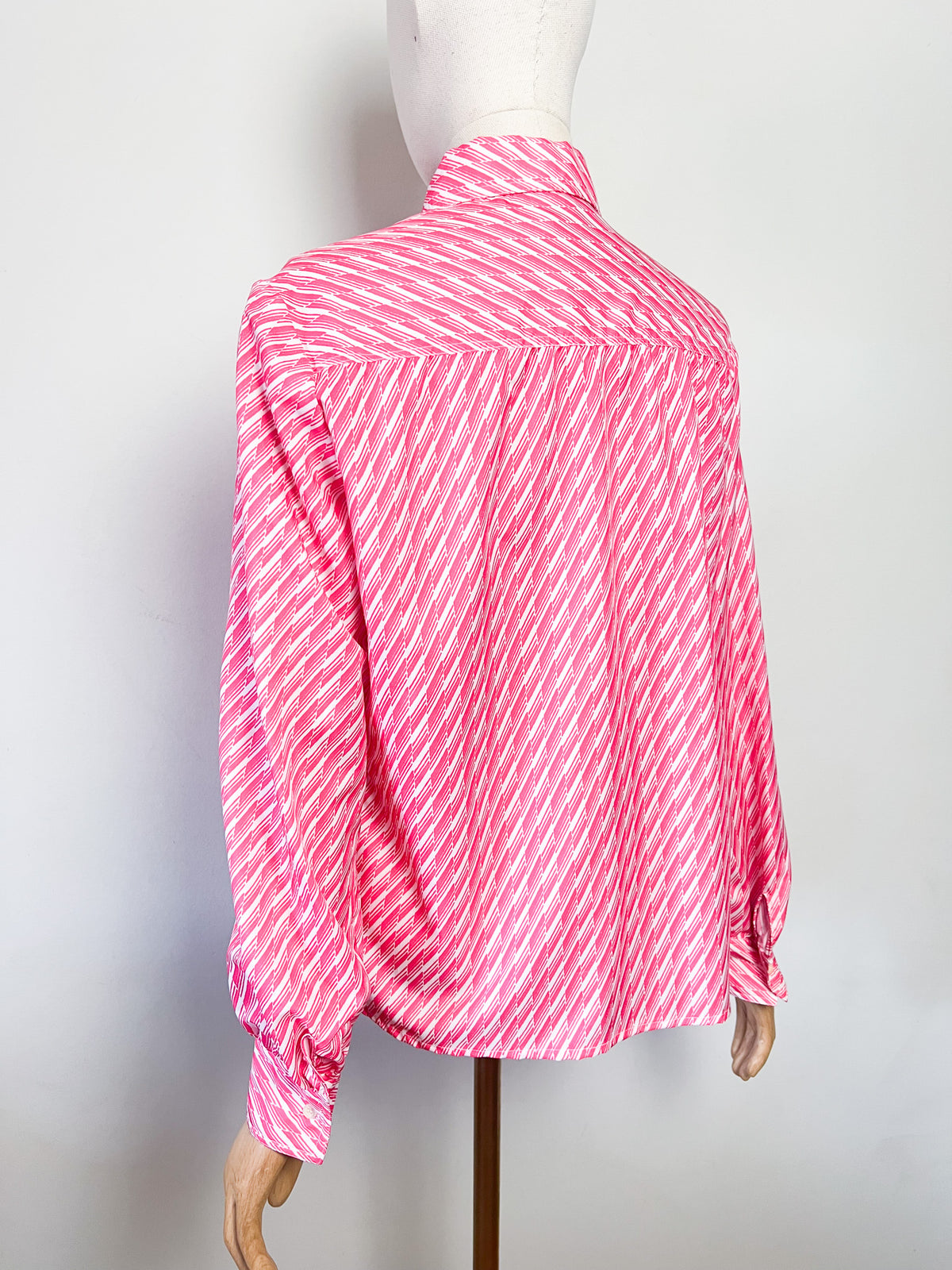 Chemisier vintage 70s imprimé graphique rose fuchsia T. 40 / 42