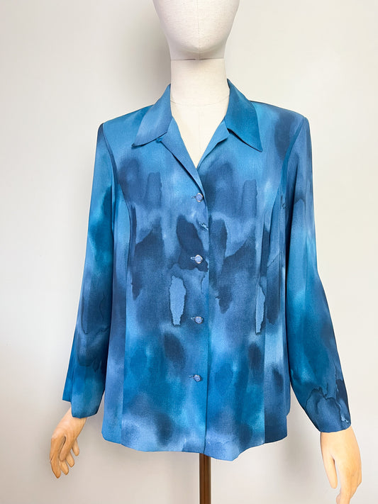 Chemise fluide vintage 90s imprimé aquarelle bleu col tailleur — Made in France (T.40)