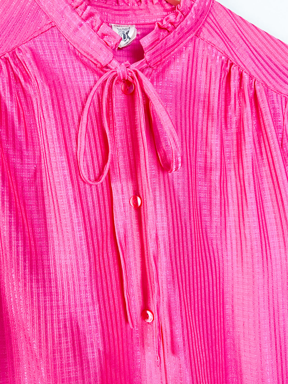 Chemisier vintage rose fuchsia col volanté Made in France T. 36/38