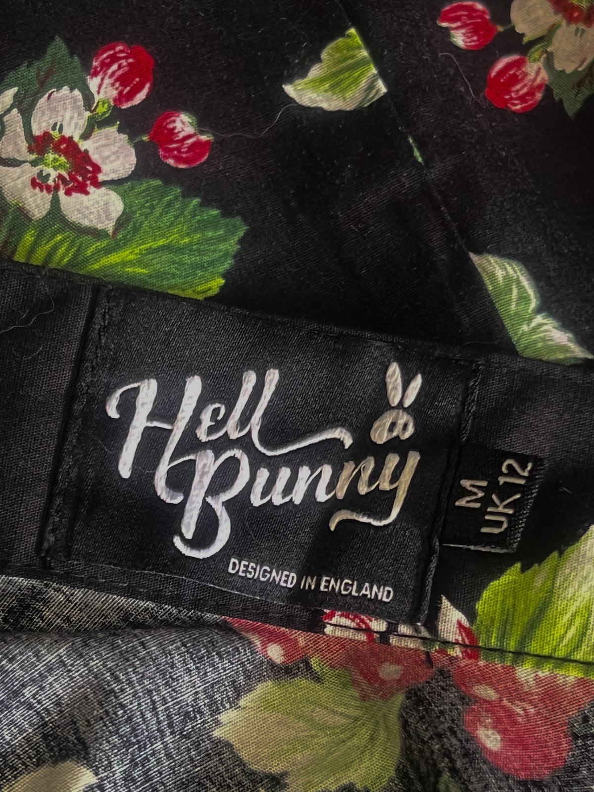 Jupe patineuse rétro esprit rockabilly Hell Bunny noire motif cerises poches Taille M