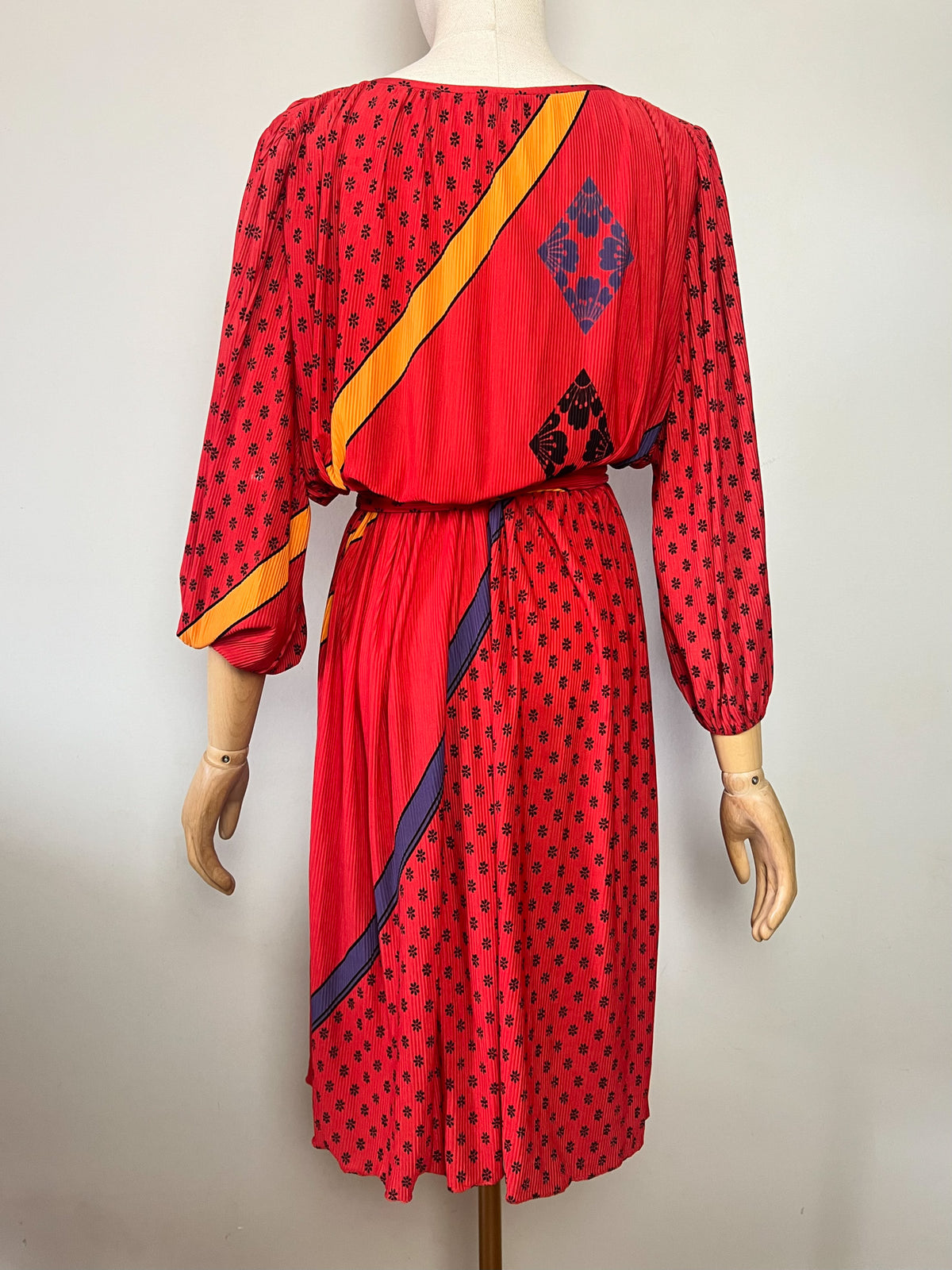 Robe mi-longue plissée vintage 70s Imprimé rétro & ceinture Virginie Paris (T36 au 40)