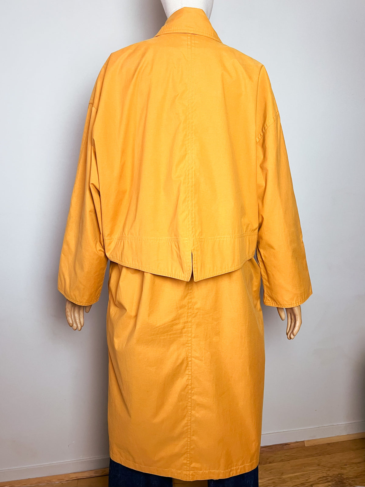 Trench long oversize vintage années 80 90 jaune safran moutarde  T42