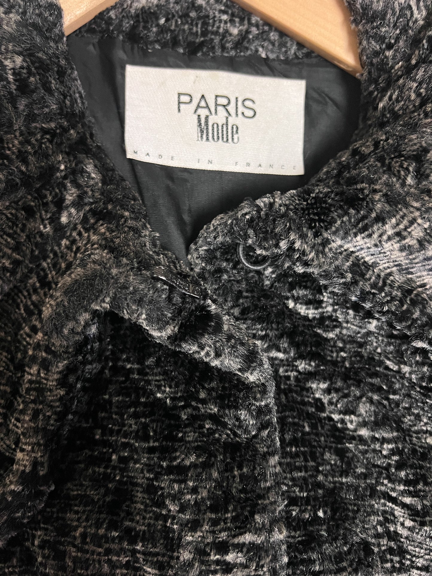 Manteau Court Fausse Fourrure Noir Gris Vintage Années 80 - Paris Mode - Made in France - T. 40/42