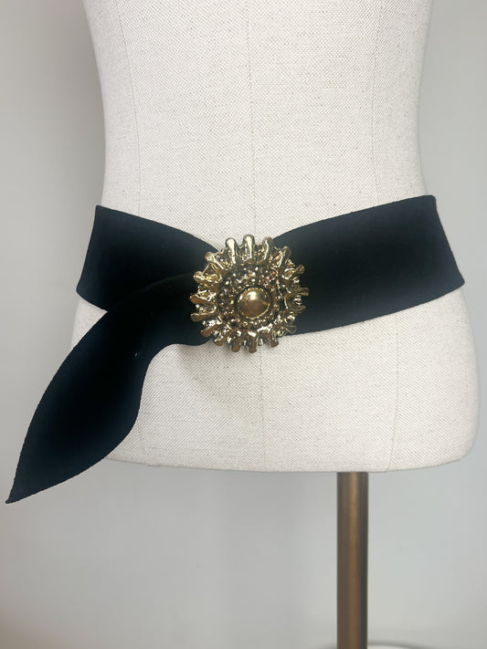 Ceinture Style Vintage en Velours de Cuir Noir - Boucle Dorée - T. S