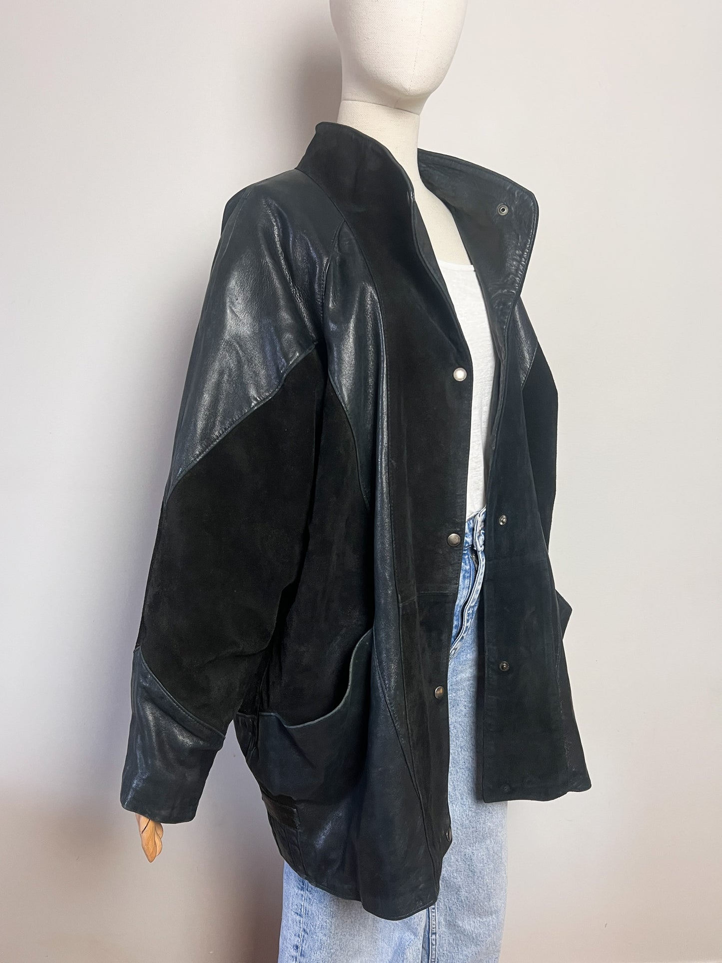 Manteau Cuir Vintage Années 80/90 -Noir- Oversize & Chauve-Souris - Roman Quovadis - T. L/XL