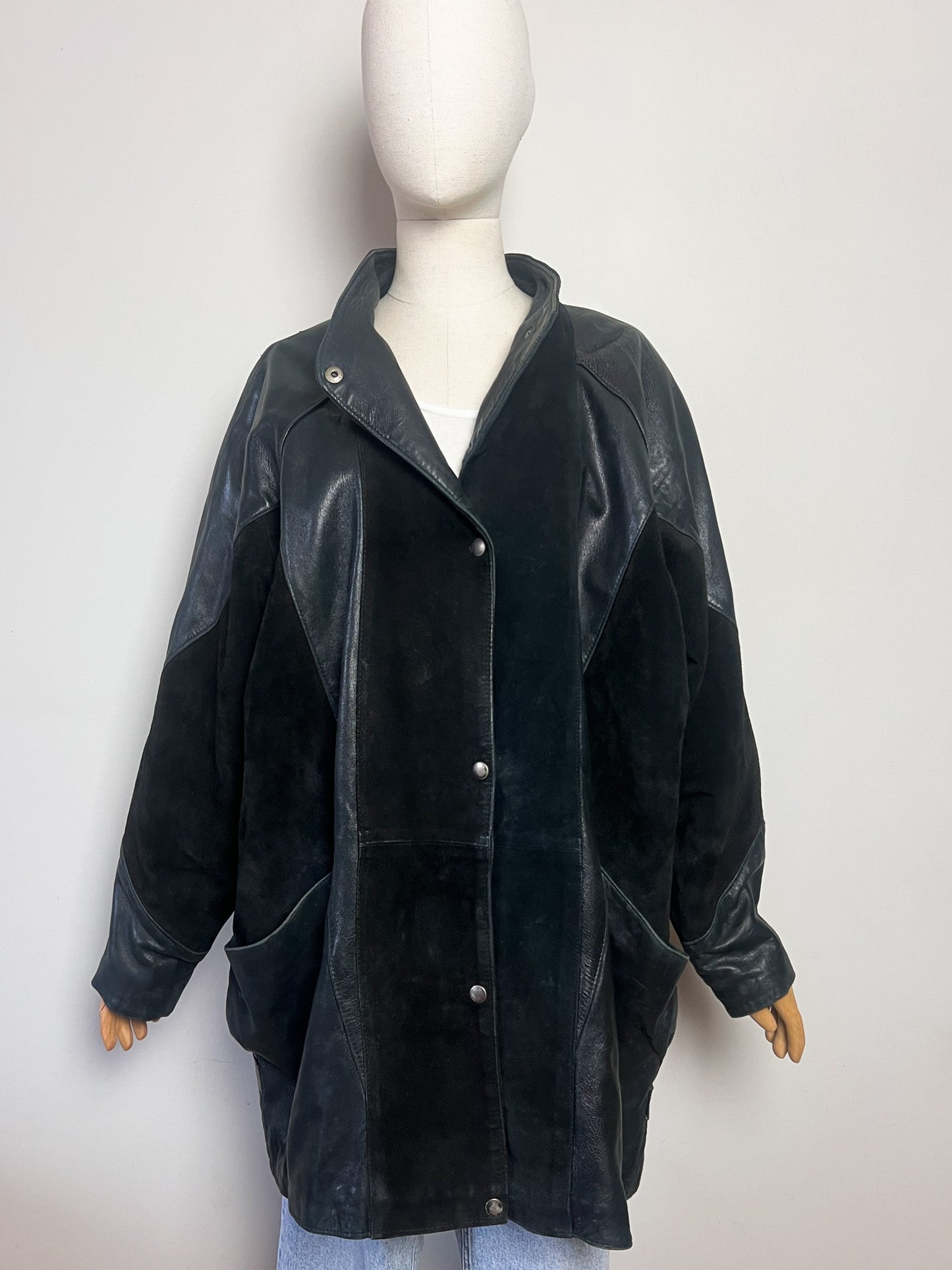 Manteau Cuir Vintage Années 80/90 -Noir- Oversize & Chauve-Souris - Roman Quovadis - T. L/XL