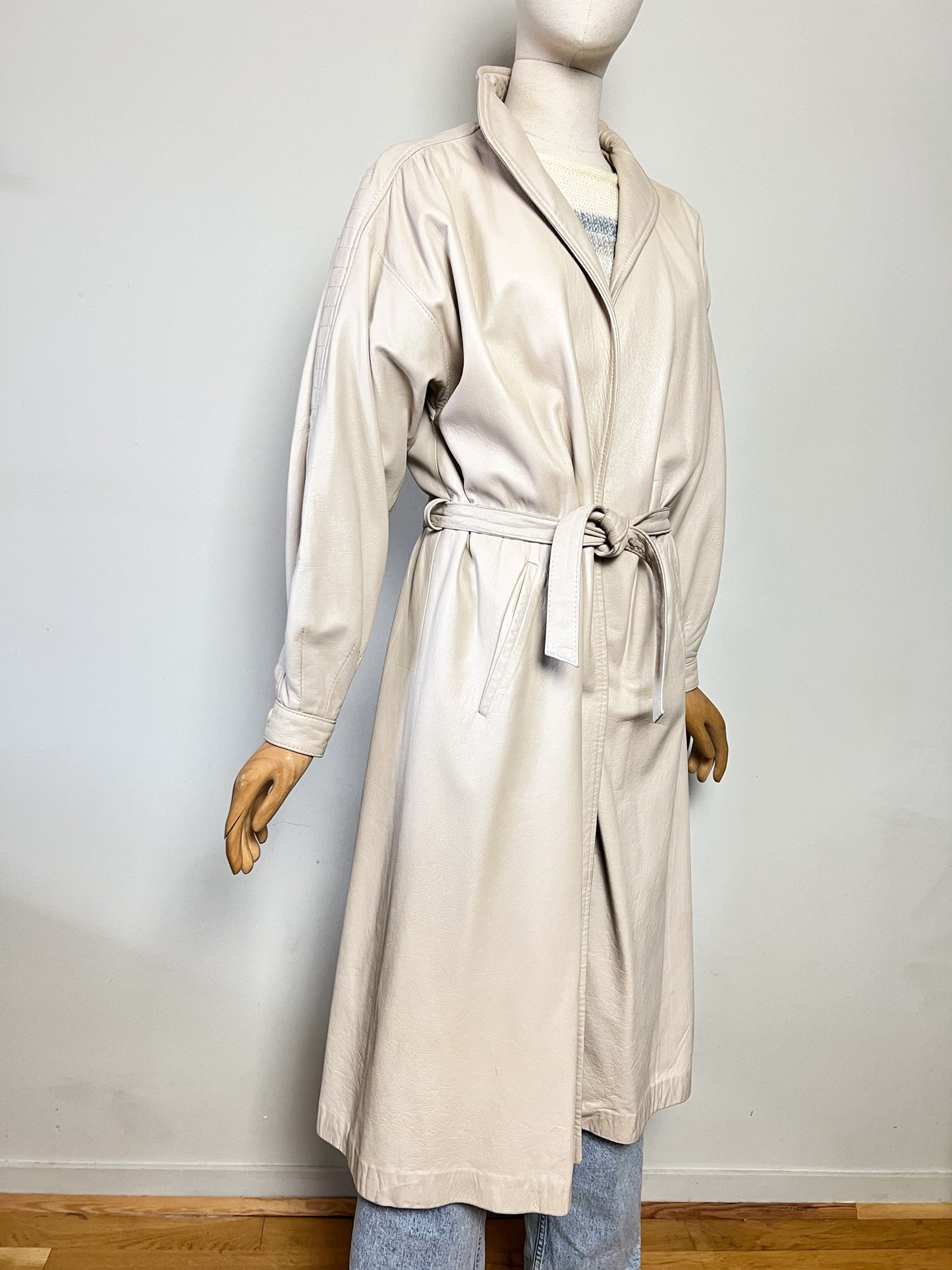 Manteau Long Vintage années 70/80 en Cuir Crème - La Peausserie Paris - Made in France - T. 36