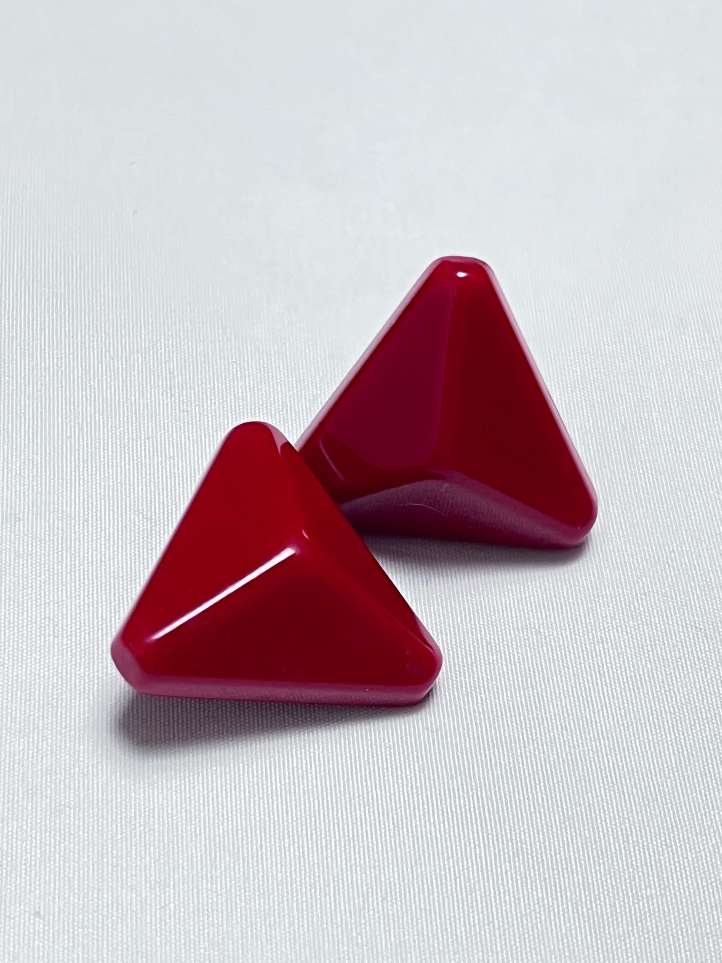 Boucles d'Oreilles Clips Triangles Rouges Vintage Années 80