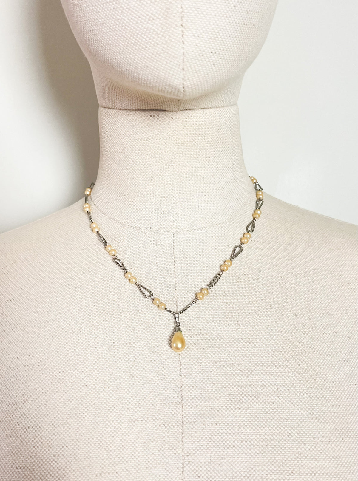 Collier vintage Art Déco en Argent 925 & perles – Pendentif goutte
