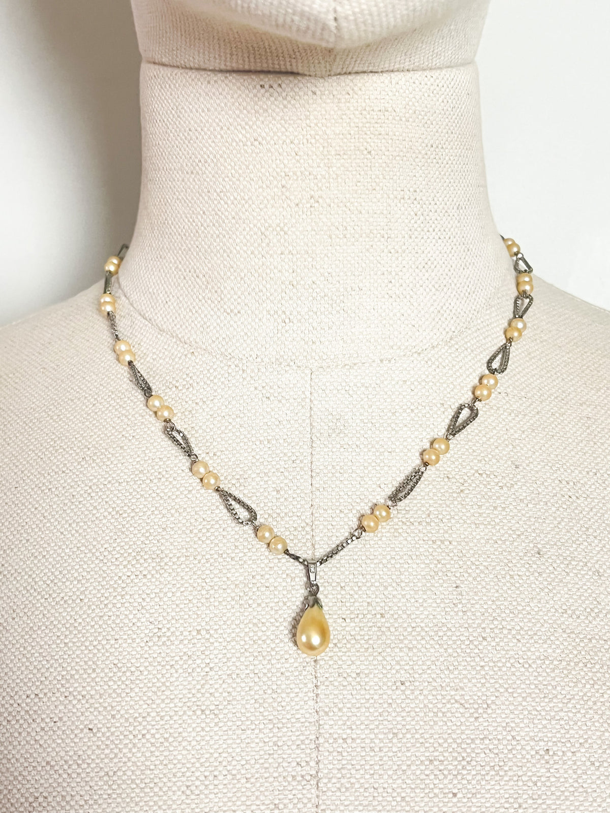 Collier vintage Art Déco en Argent 925 & perles – Pendentif goutte
