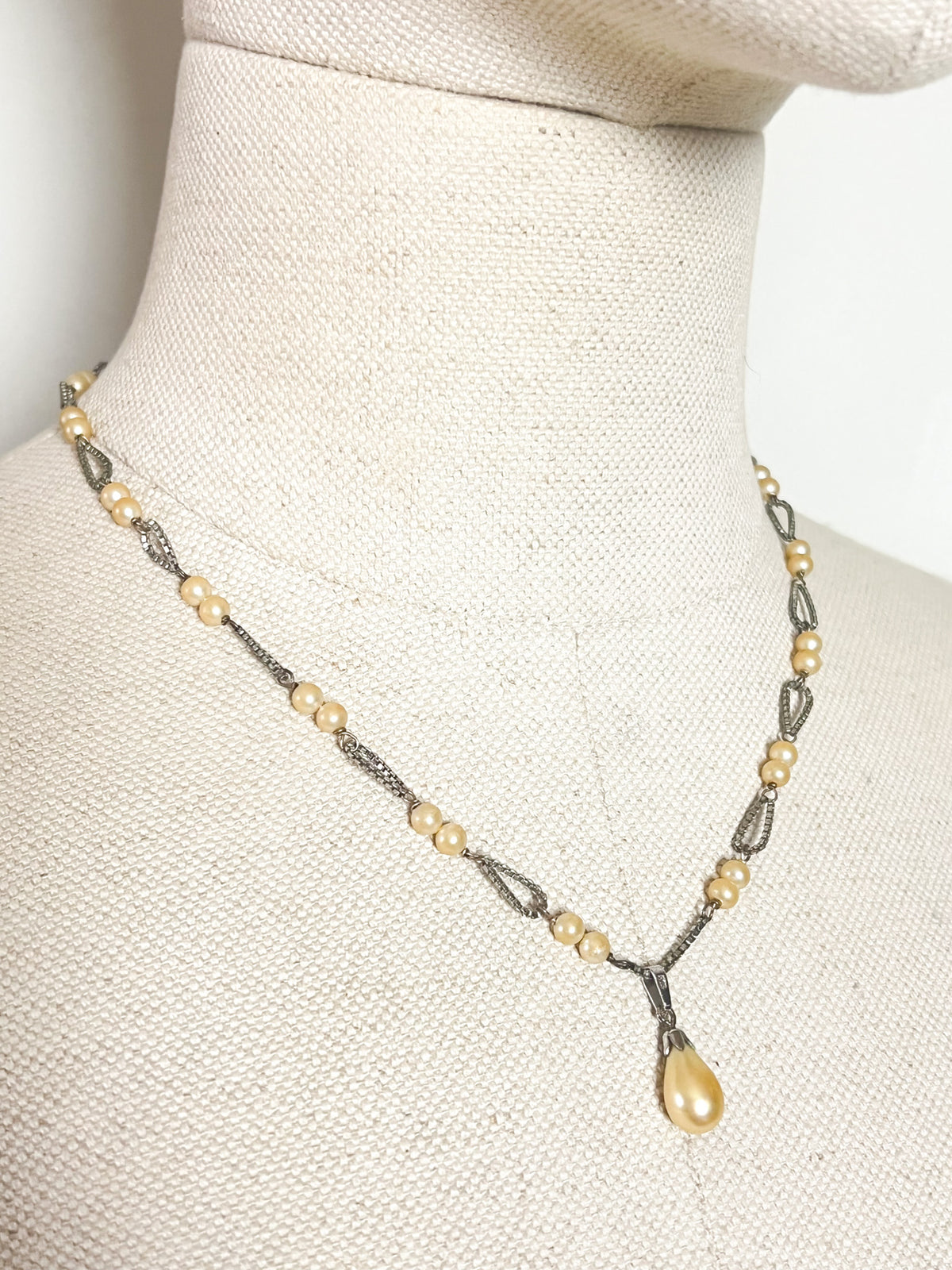 Collier vintage Art Déco en Argent 925 & perles – Pendentif goutte