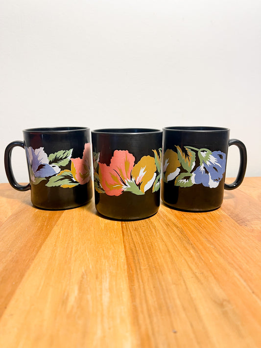 Lot de 3 Mugs Arcoroc France - Opaline Noire - Motif Hibiscus - Vintage 70s