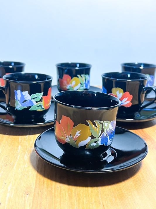 Lot de 6 Tasses & Soucoupes Arcoroc France - Opaline Noire - Motif Hibiscus - Vintage 70s