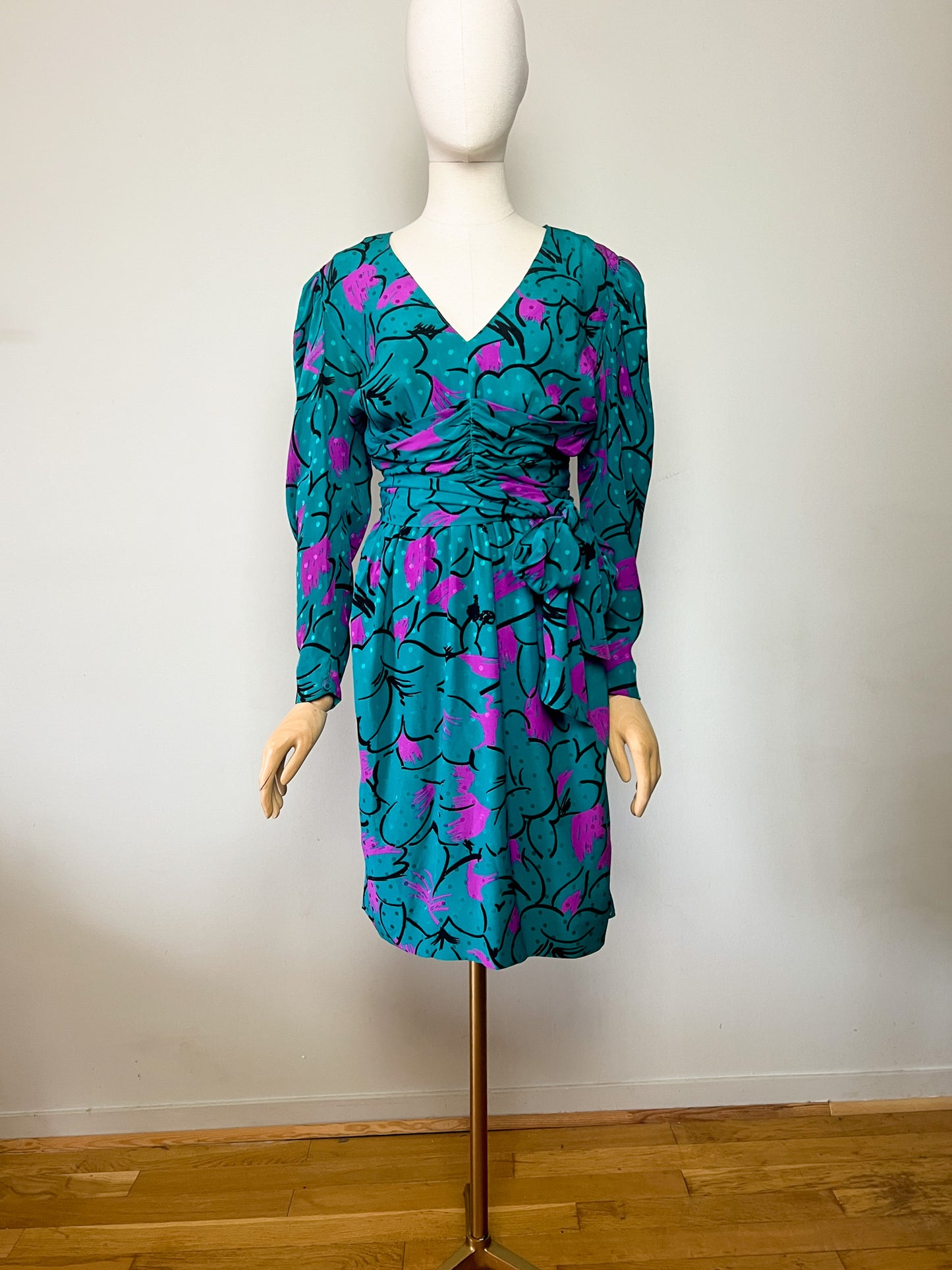 Robe GUY LAROCHE Vintage Luxe 100% Soie - Imprimé Abstrait Vif - Années 80 - Vert Émeraude, Fuchsia, Noir - Taille 38