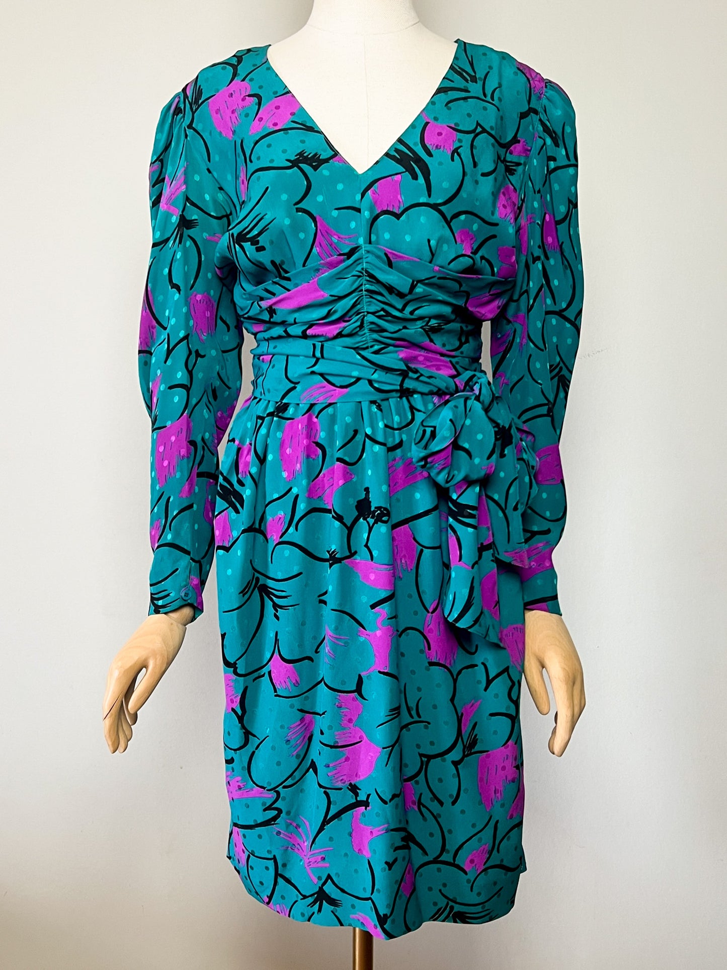 Robe GUY LAROCHE Vintage Luxe 100% Soie - Imprimé Abstrait Vif - Années 80 - Vert Émeraude, Fuchsia, Noir - Taille 38