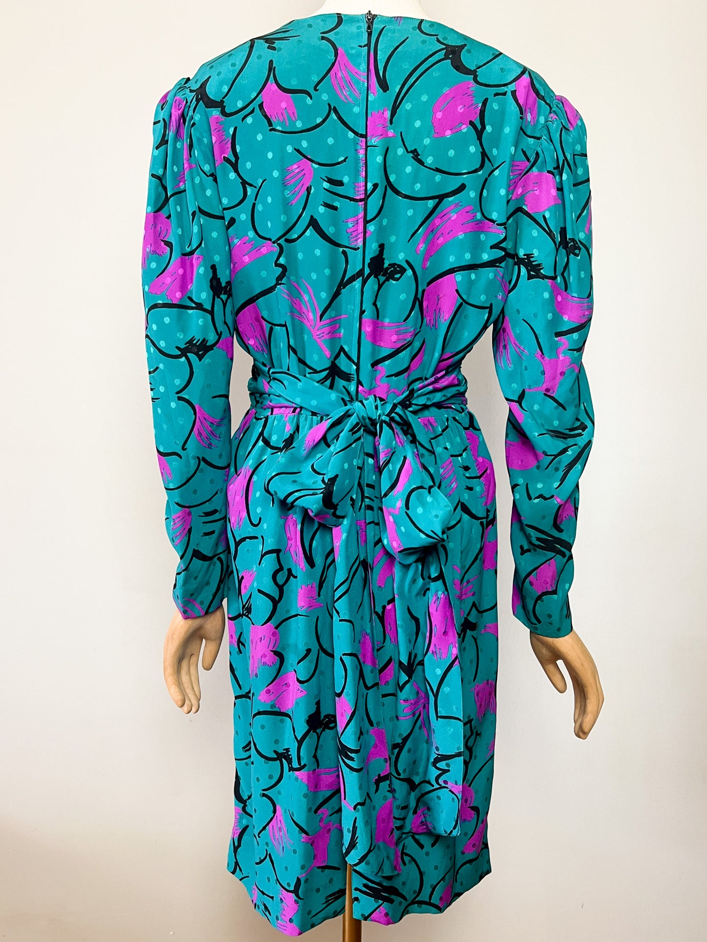 Robe GUY LAROCHE Vintage Luxe 100% Soie - Imprimé Abstrait Vif - Années 80 - Vert Émeraude, Fuchsia, Noir - Taille 38