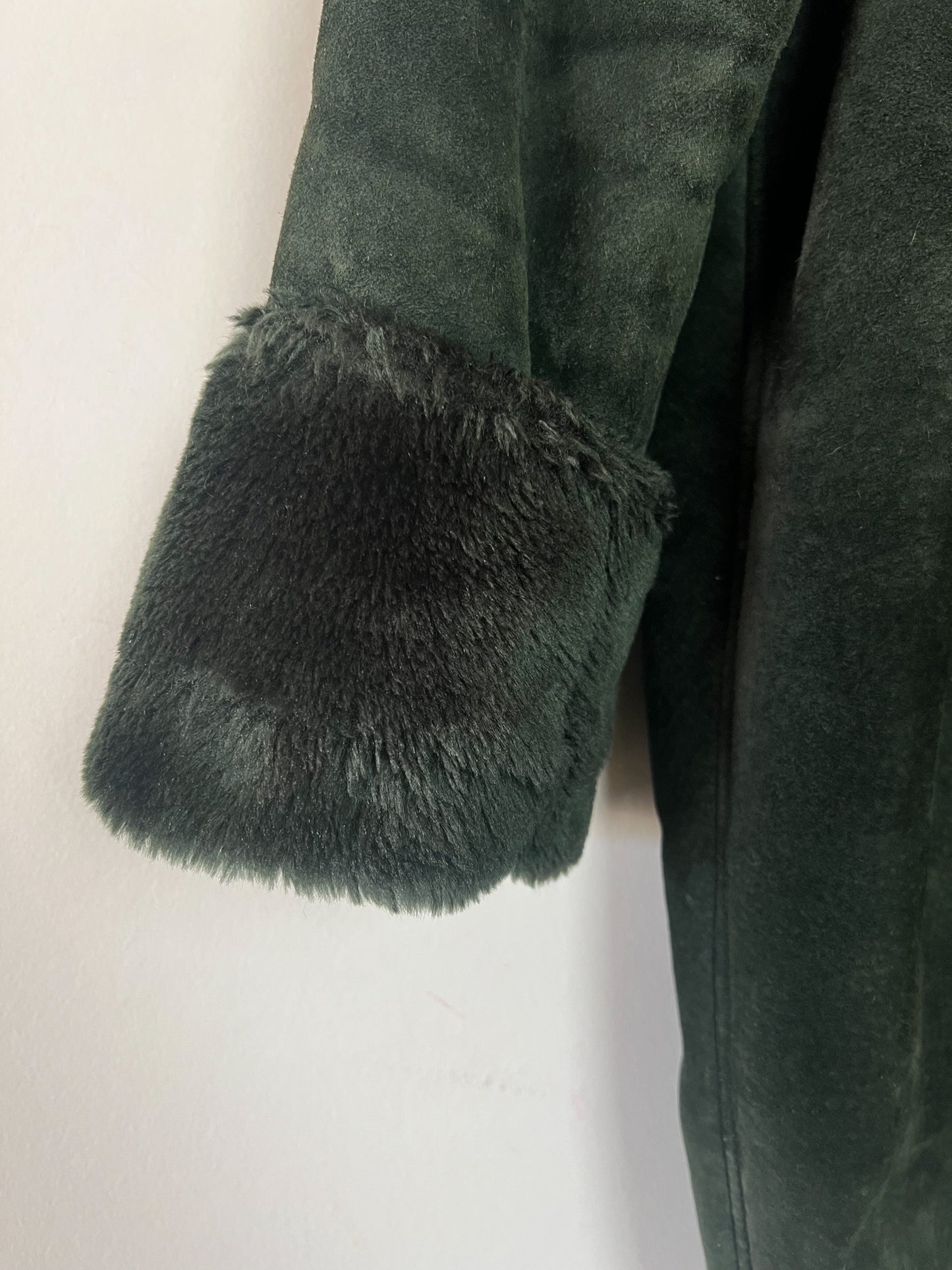 Manteau Vintage en Velours de Cuir Vert & Fausse Fourrure - T 38/40