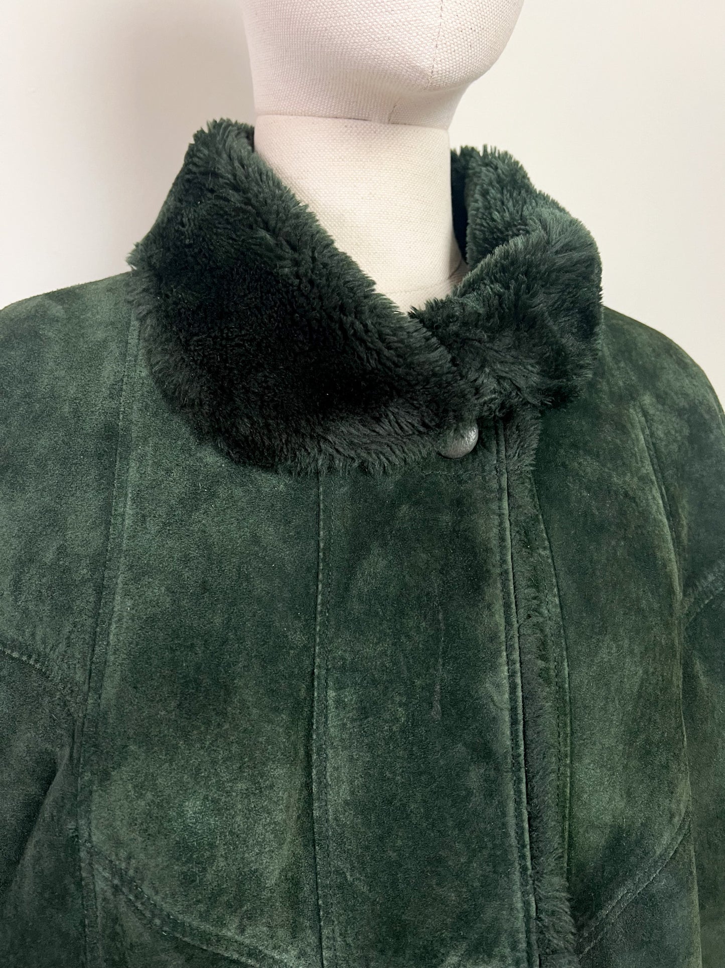 Manteau Vintage en Velours de Cuir Vert & Fausse Fourrure - T 38/40