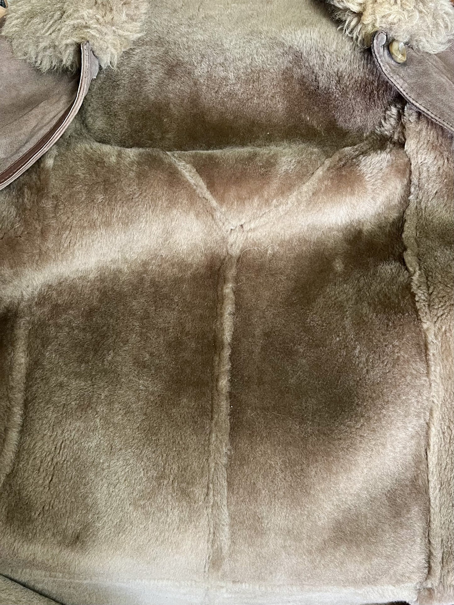 Manteau Long en Peau Lainée Véritable Vintage Années 70- Made in France– T 36