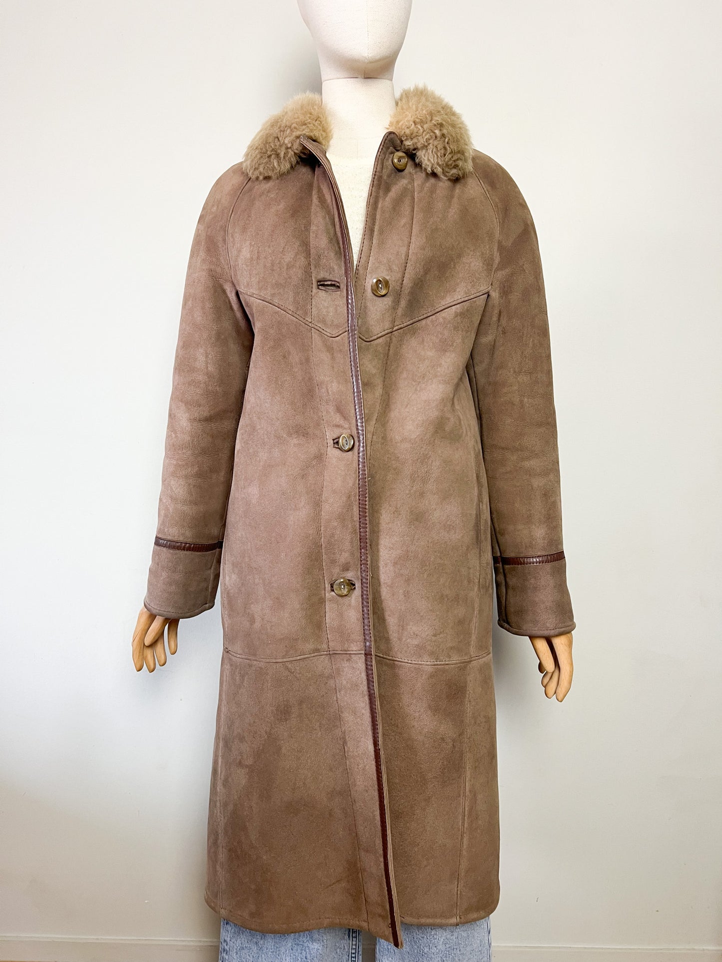 Manteau Long en Peau Lainée Véritable Vintage Années 70- Made in France– T 36