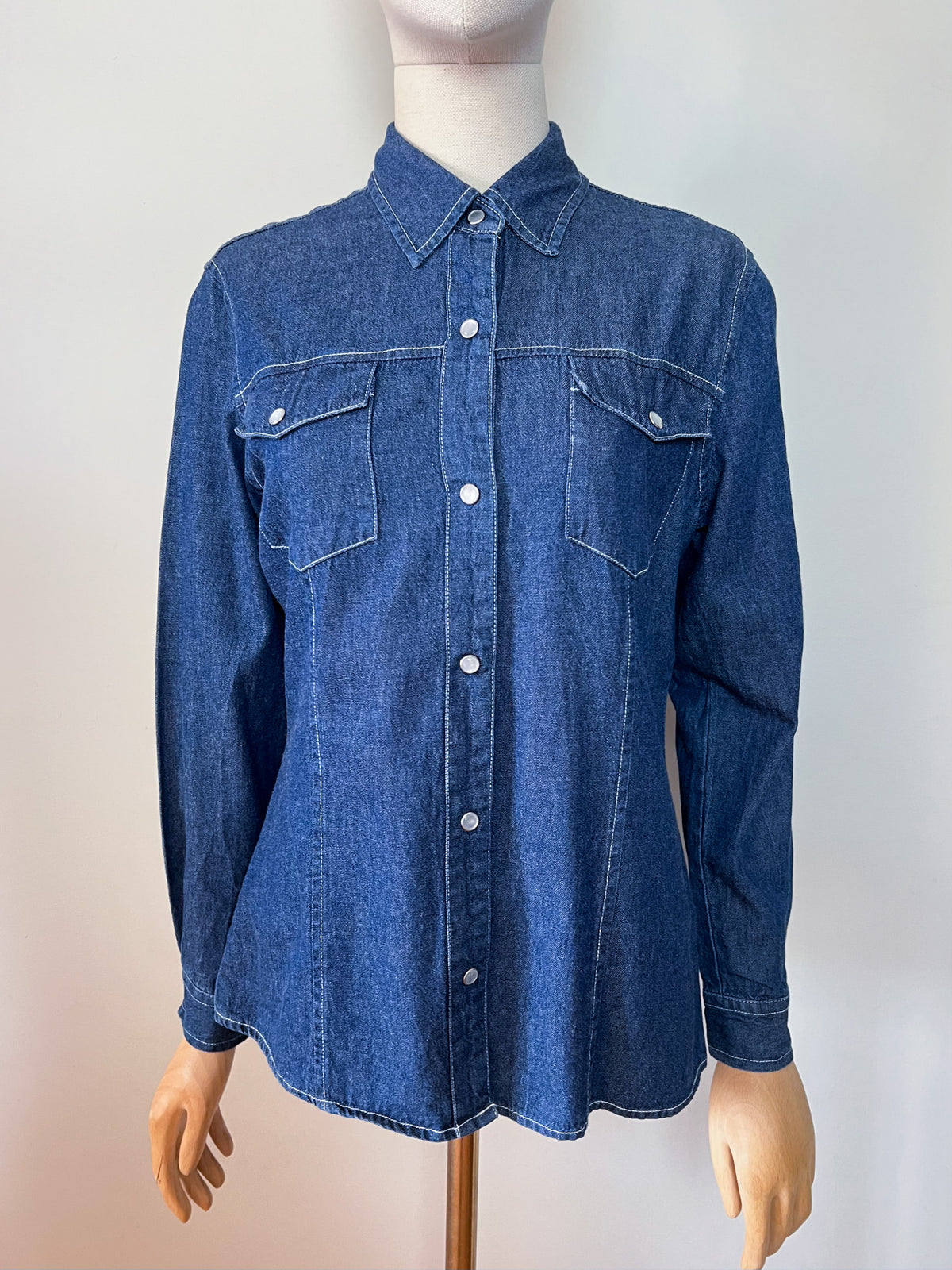 Chemise / surchemise en jean vintage années 90 style western à pressions nacrées — Taille S (36/38)