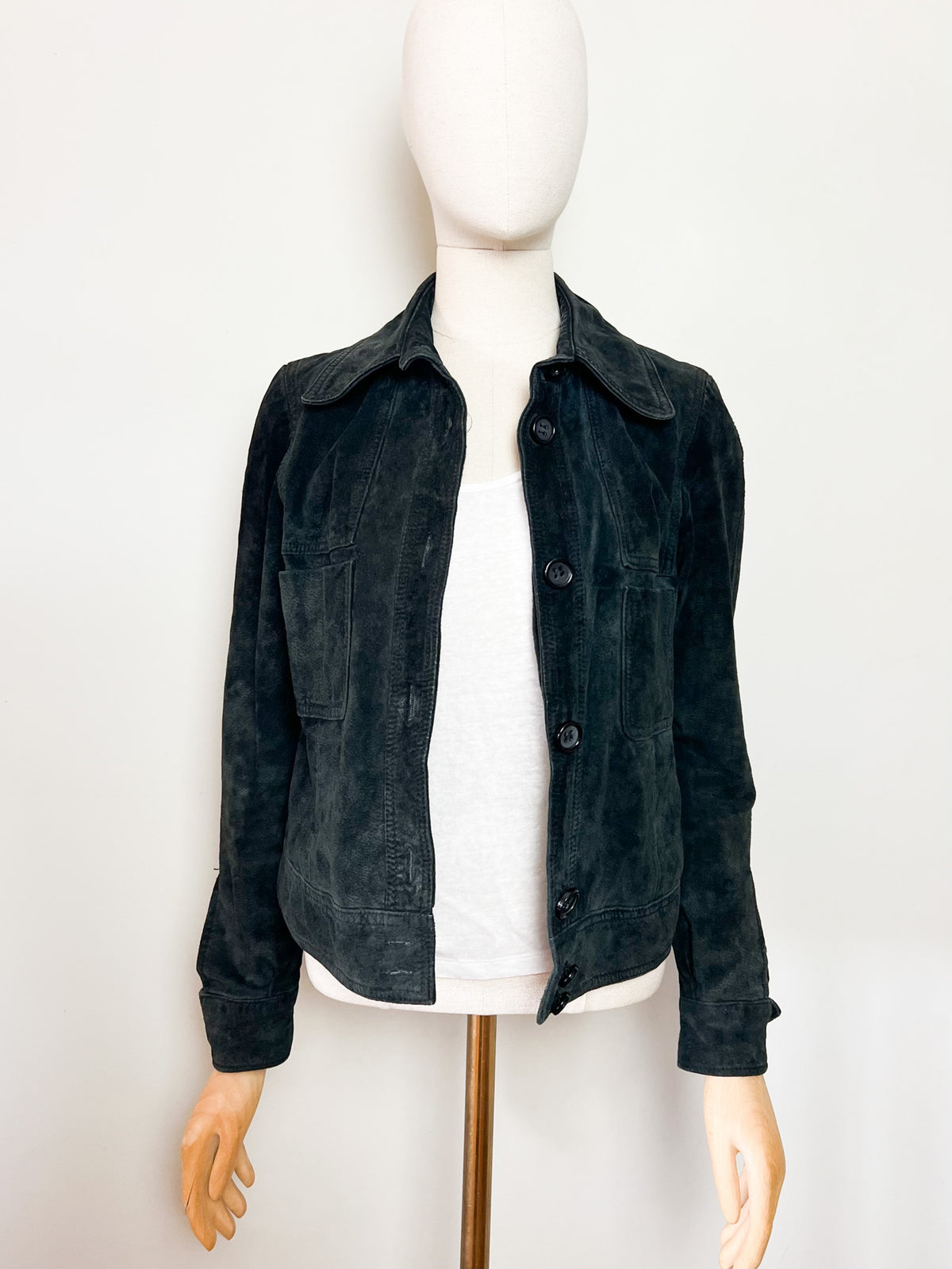 Veste courte en daim noir Zara Woman style rétro 70s 100% Croûte de cuir Taille 36