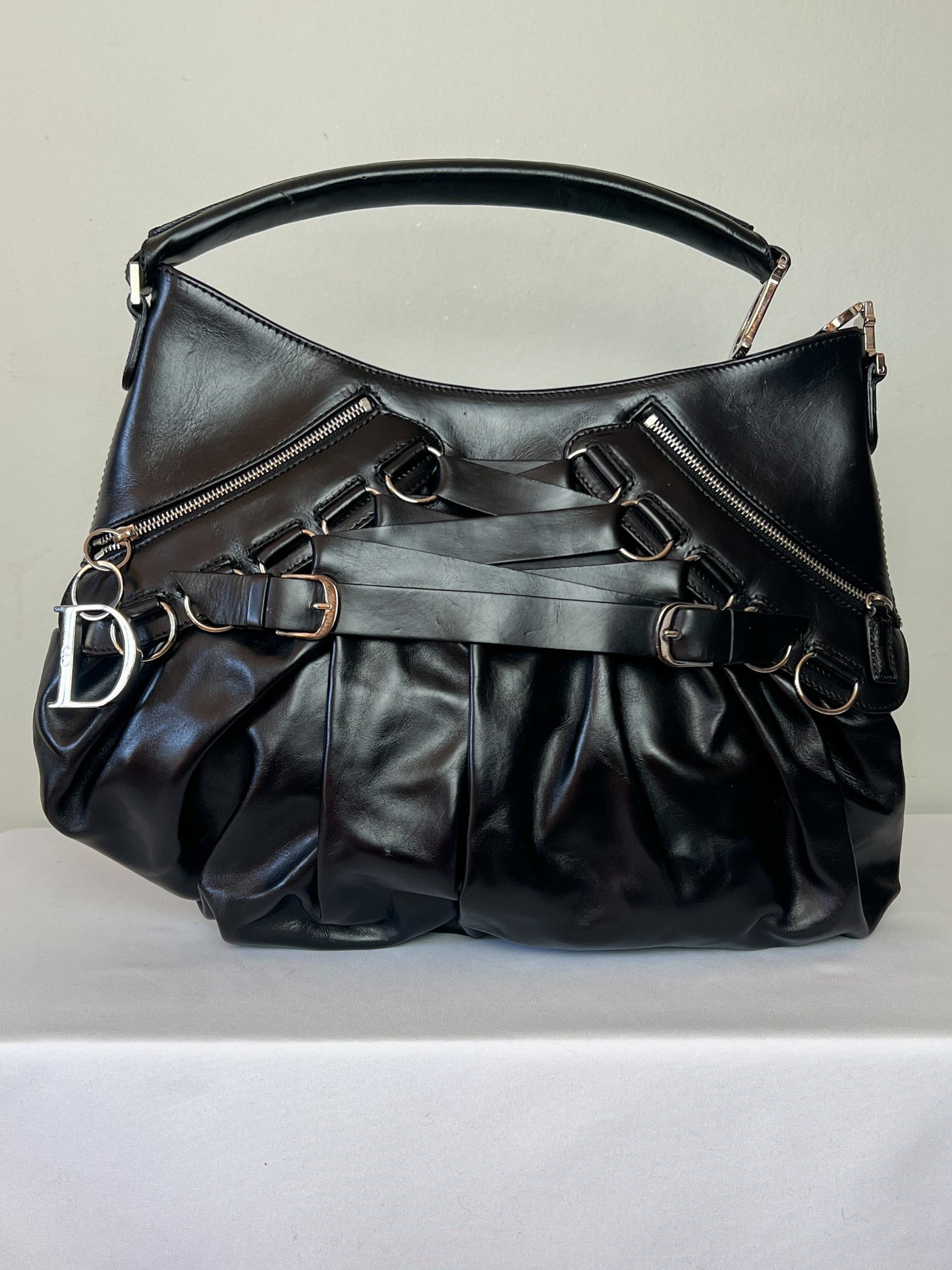 Sac à main CHRISTIAN DIOR "Ballet Corset" Période John Galliano - Cuir Noir - Zips & Sangles Multiples - Années 2000 - Pièce Archive
