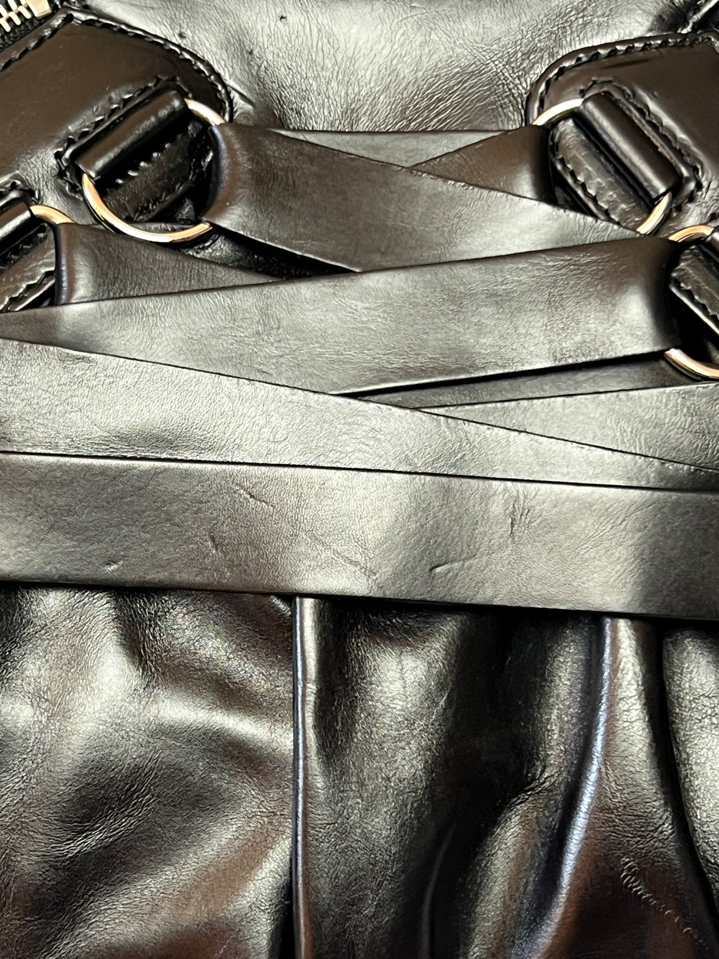 Sac à main CHRISTIAN DIOR "Ballet Corset" Période John Galliano - Cuir Noir - Zips & Sangles Multiples - Années 2000 - Pièce Archive