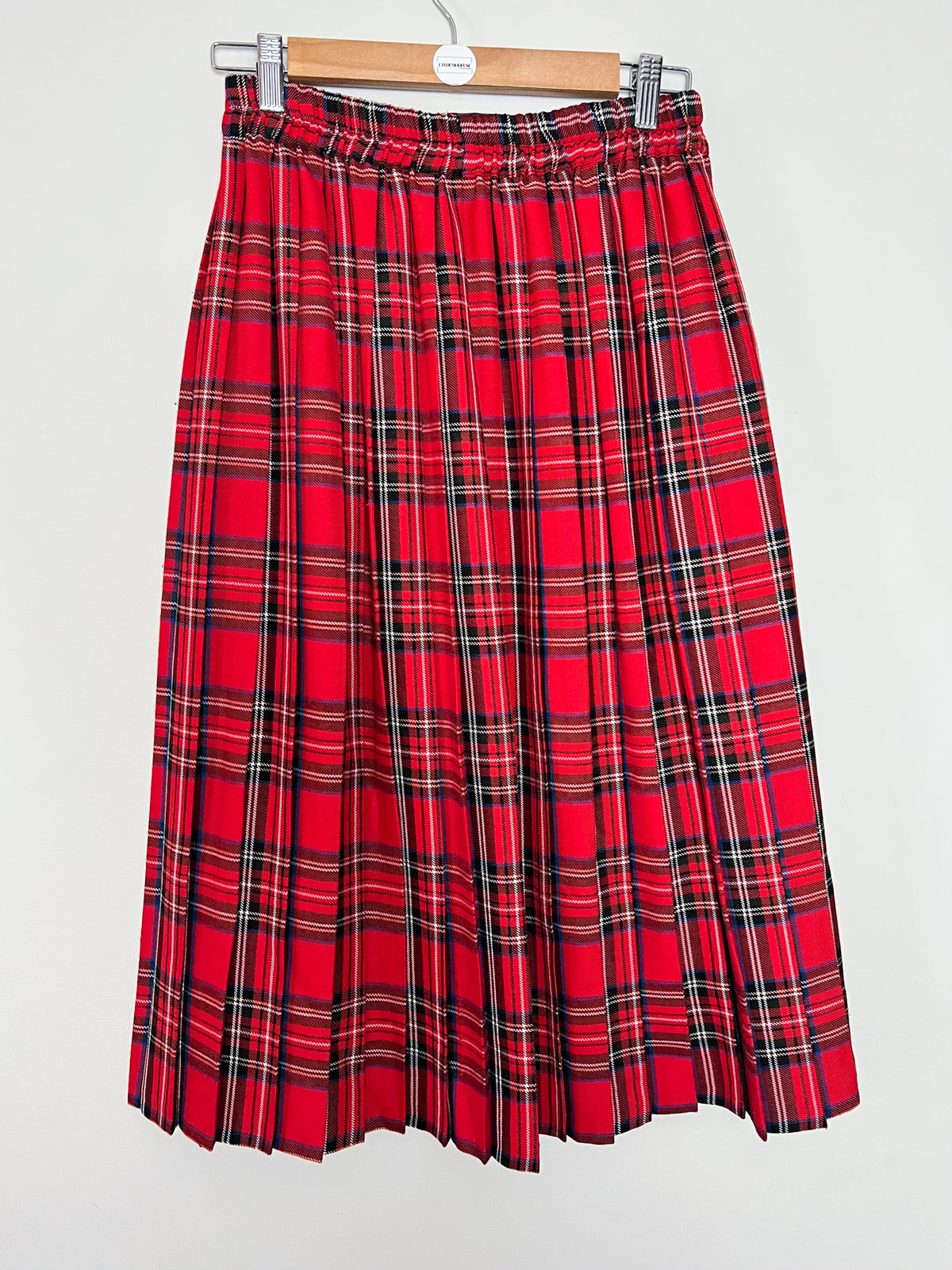 Jupe midi plissée vintage 70s 80s tartan rouge à boutons — Made in France — Taille 36/38