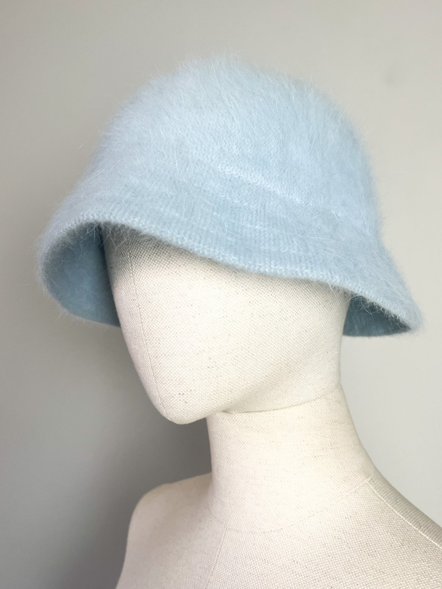 Chapeau Bonnet Nuage Vintage Années 90 - 80% Angora - Bleu Ciel Vaporeux - T. Unique
