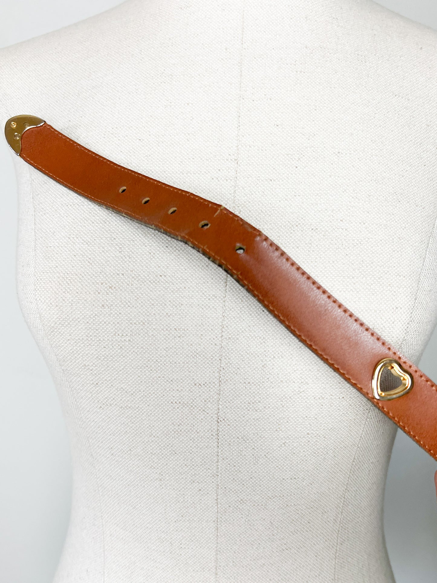 Ceinture Femme Croute de Cuir Marron - Boucle Cœur Doré Ajouré - T. 80 - Made in France