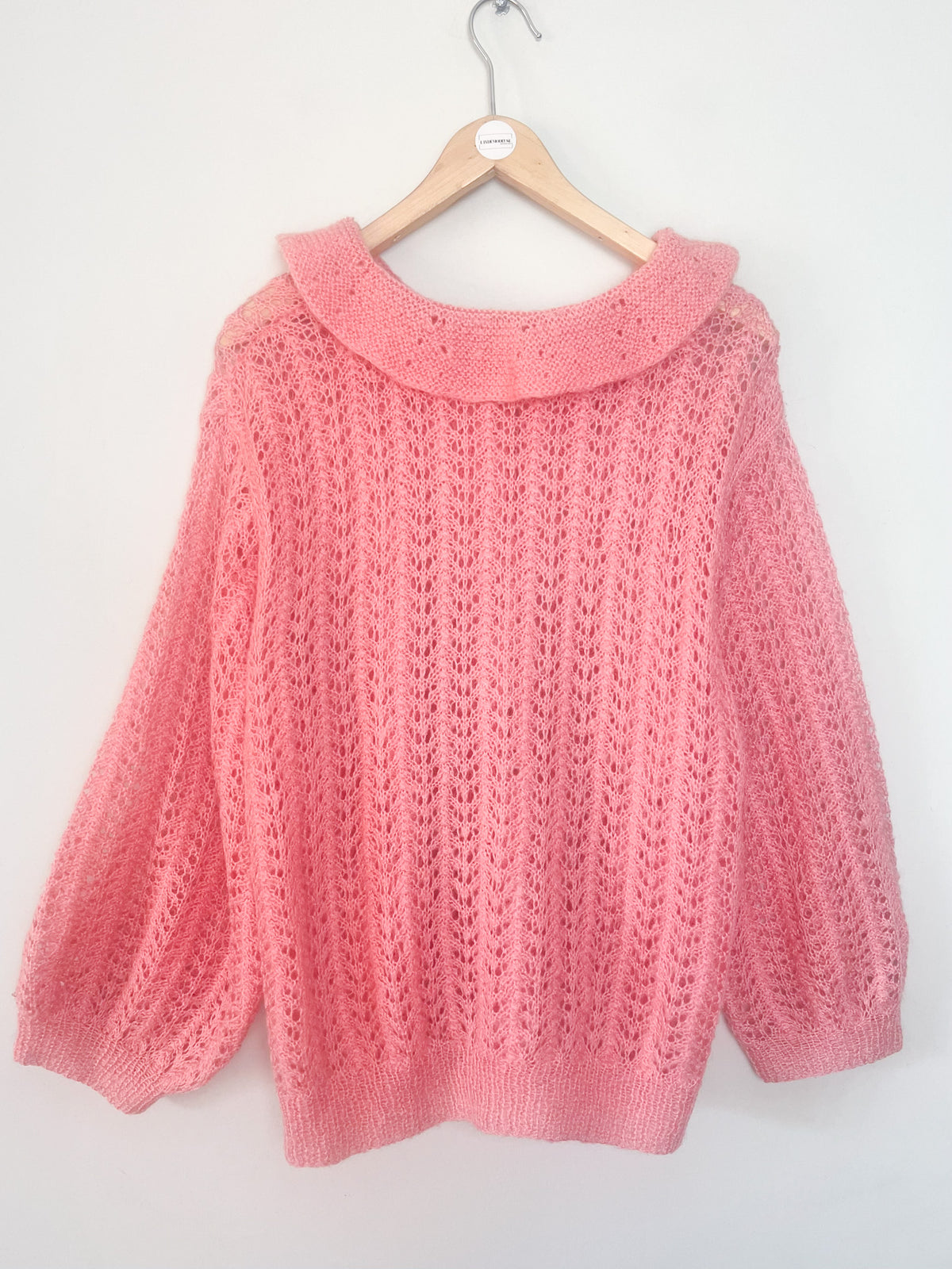 Cardigan vintage tricoté main rose maille ajourée dentelle et grand col Claudine Taille 38 au 42