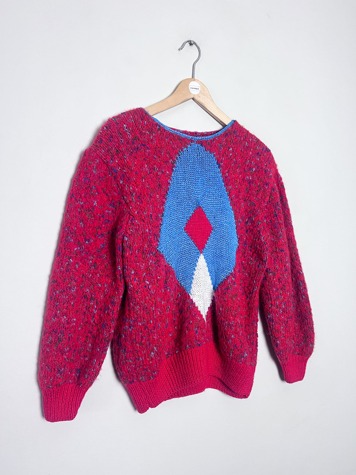 Pull vintage 80s rouge moucheté & motif géométrique losange tricoté main — Taille 38/40