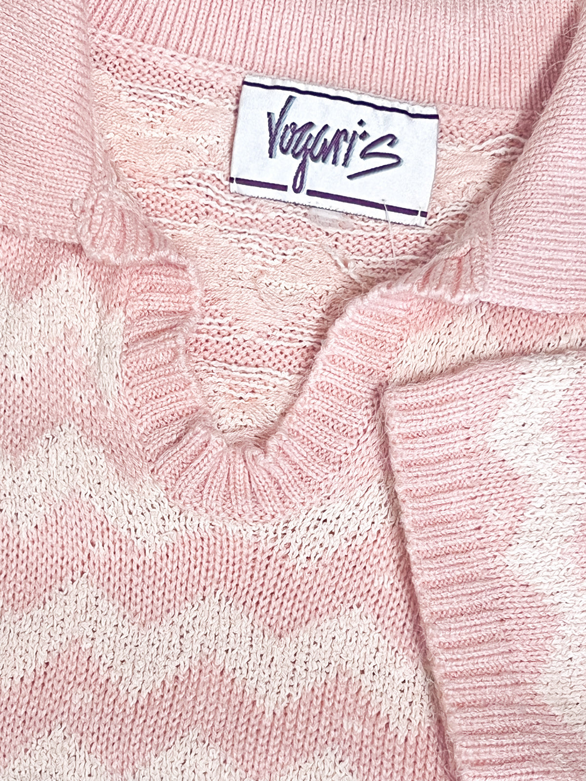 Top pull vintage 70s 80s col polo maille zigzags rose poudré & crème Vogari's — Taille 34/36