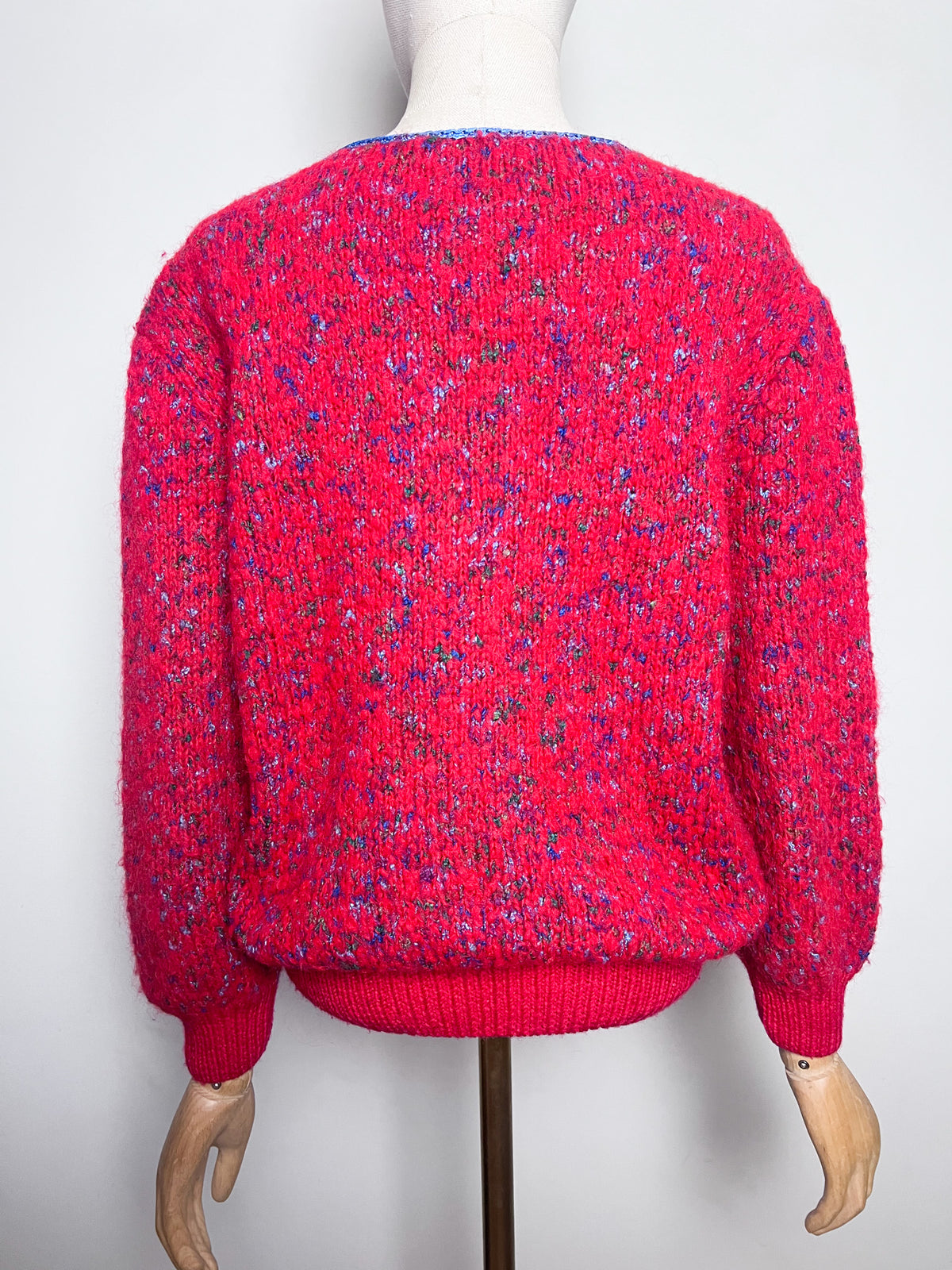 Pull vintage 80s rouge moucheté & motif géométrique losange tricoté main — Taille 38/40